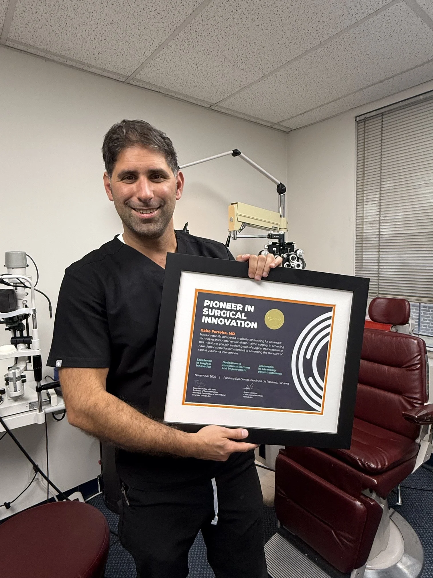 Dr. Gabriel Ferreira Recognized for Surgical Innovation in Glaucoma Care