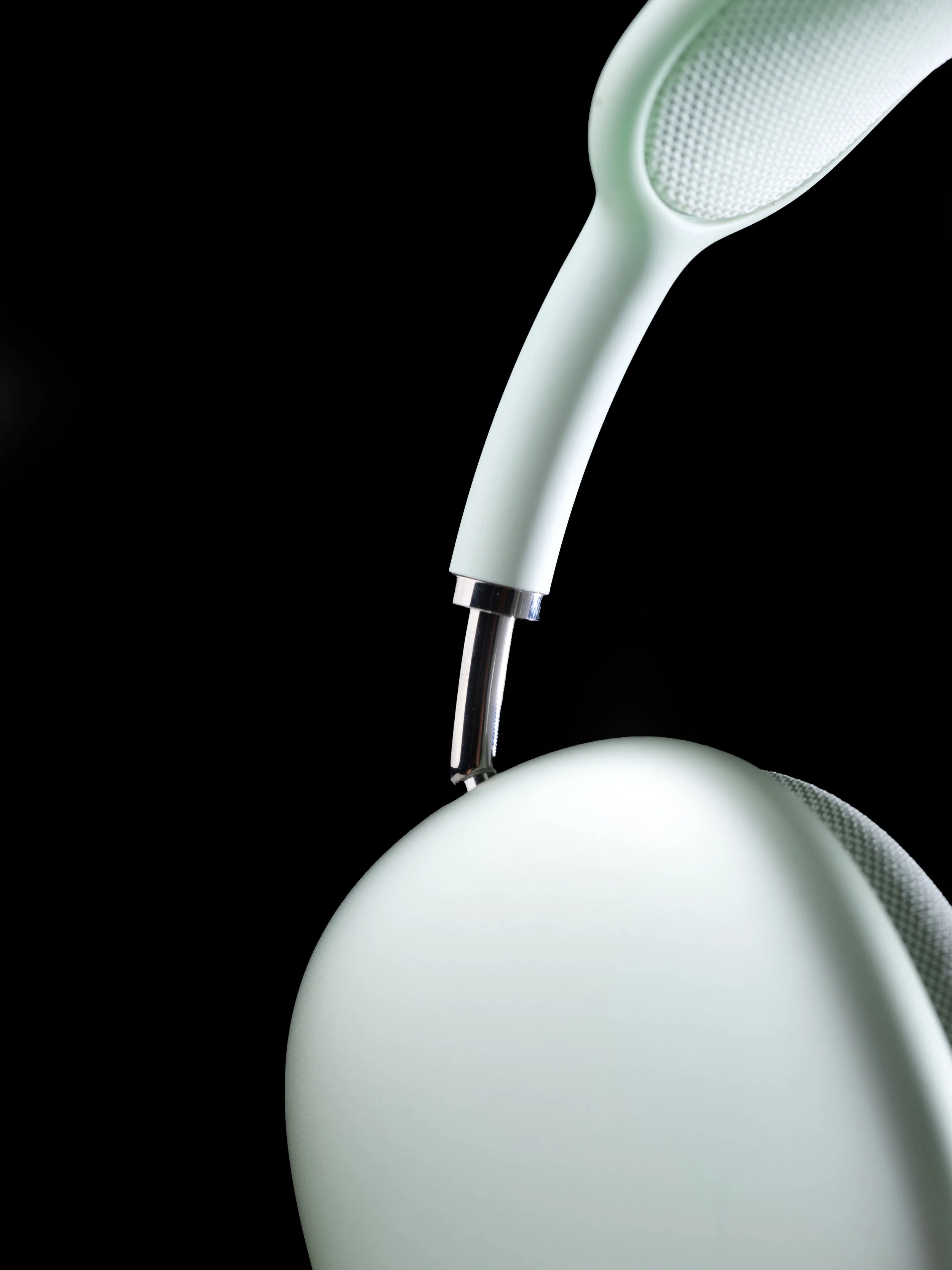 AirPodsMax_V16.jpg