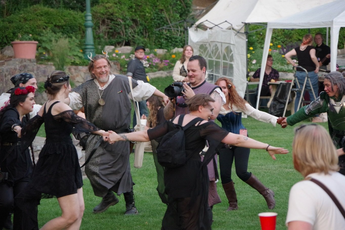 This year we are grateful for you!!🥰✨

Photos by @hansen_photography_co 

Want to join our team? Find the application on our website!⚔️
The discord is currently under renovations but expect interactive fun to come! (Link in bio)🤗

#beyondthegatesut