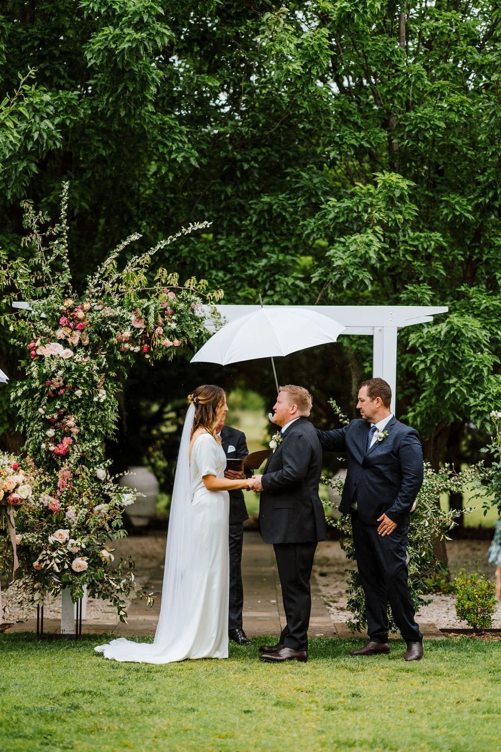 emily-james-blue-wren-mudgee-wedding-gez-xavier-mansfield-photography-2022.jpg-450.jpg