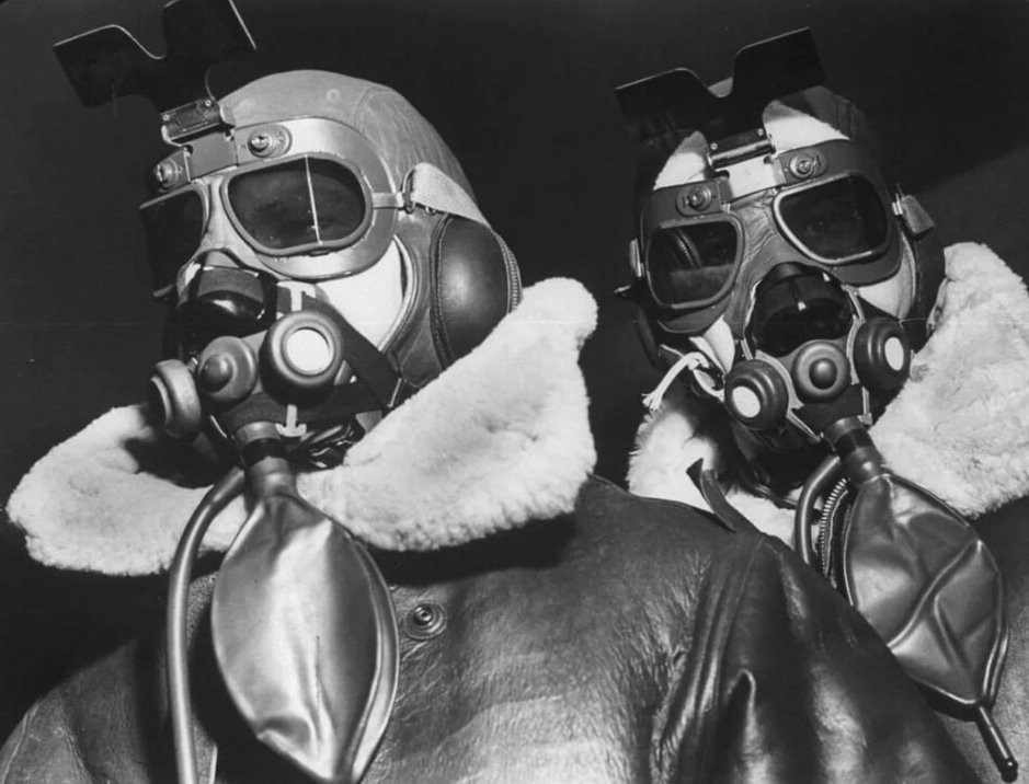 USAF Boeing B-17 Crewmen, 1942