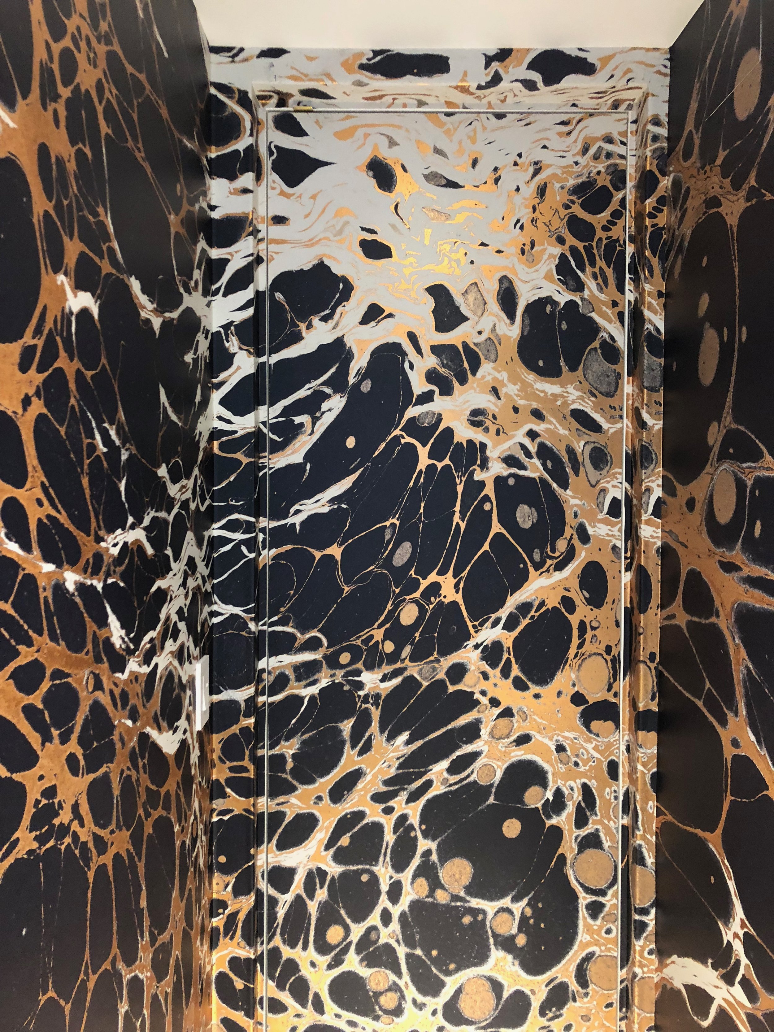 Dutch Metal Leaf, Indigo Night, Calico Wallpaper, Smooth Metallic Surface