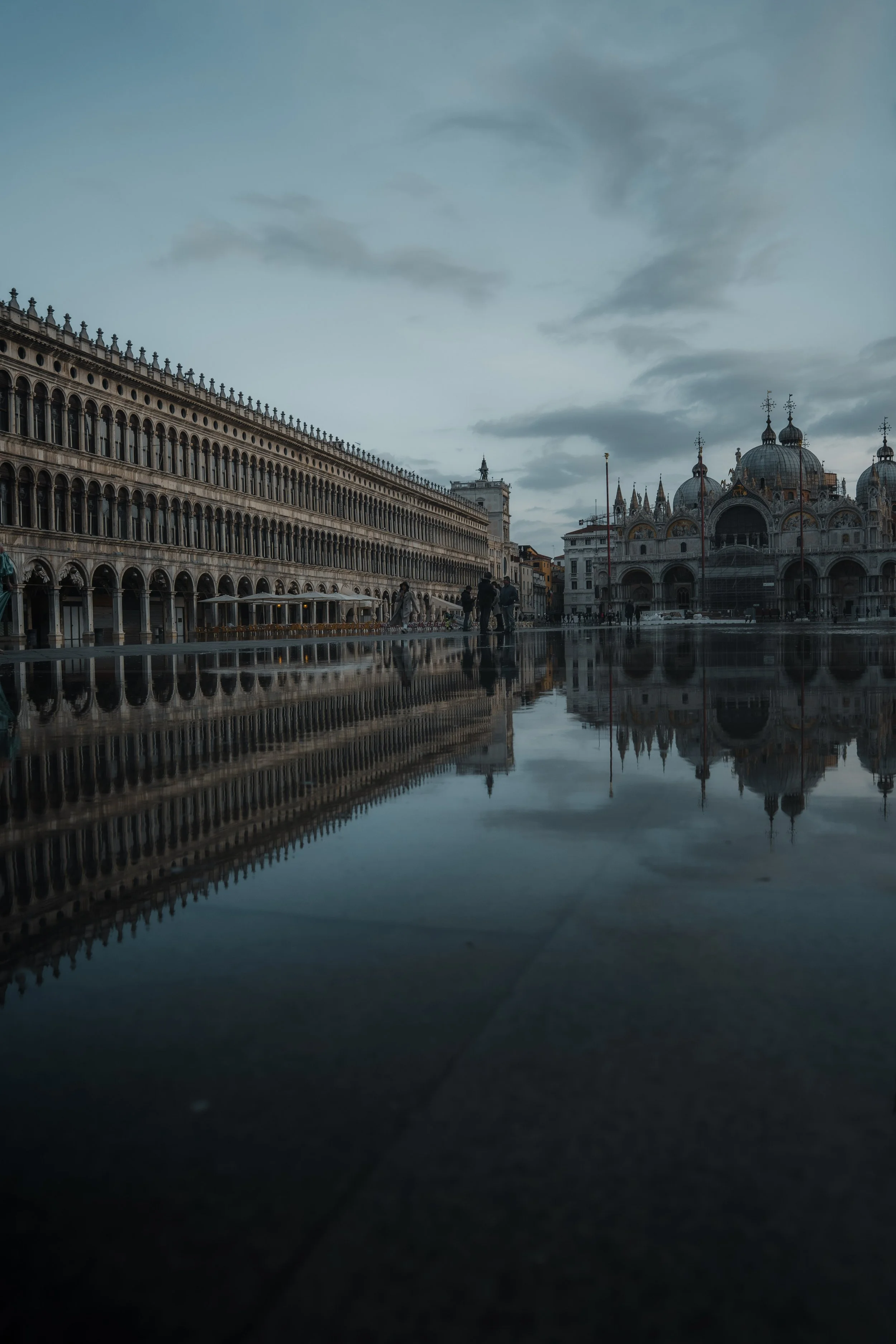 venice-arcade-reflection.jpg
