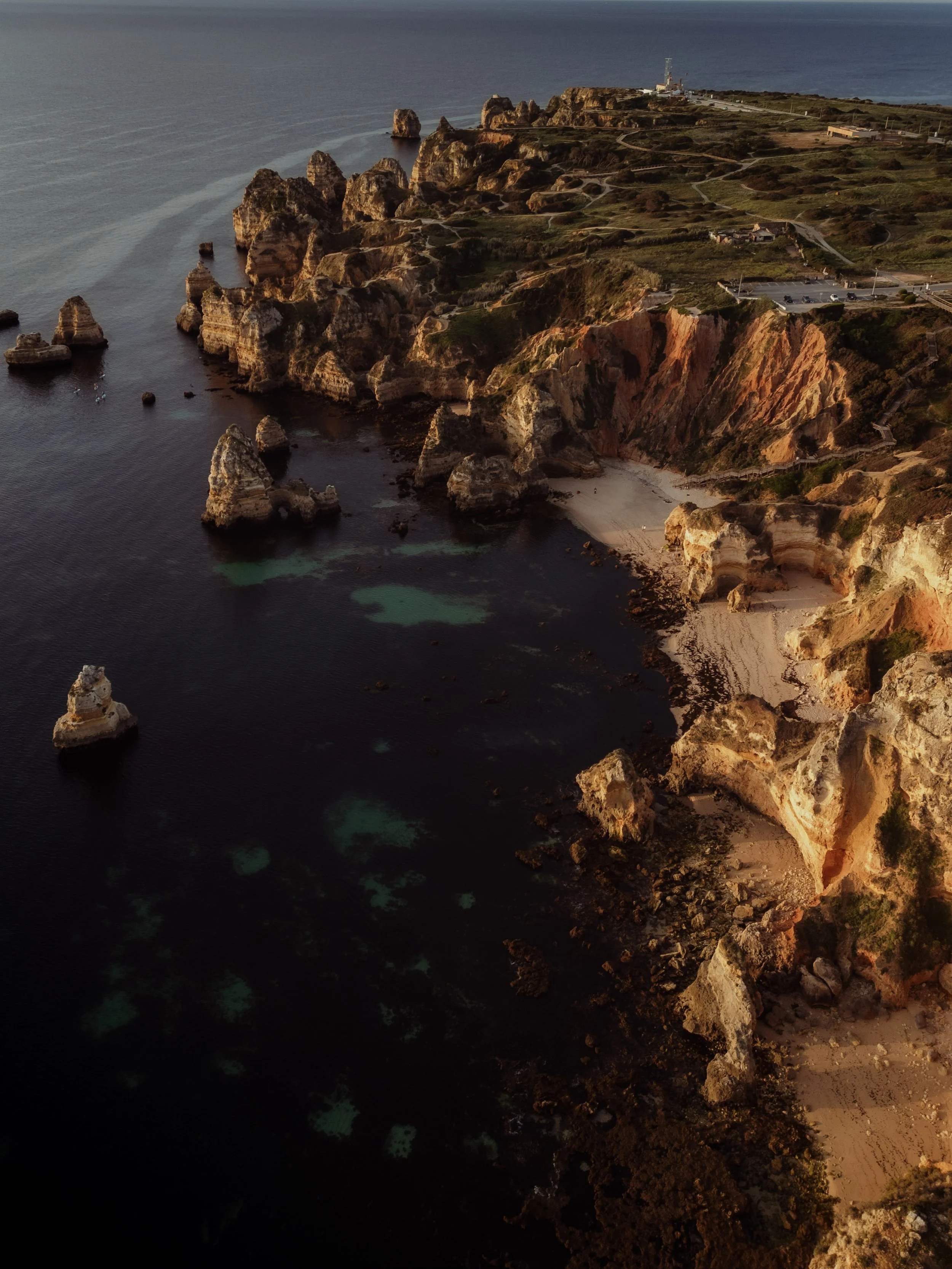 rocky-island-coastline-praia-da-piedade-lagos.jpg