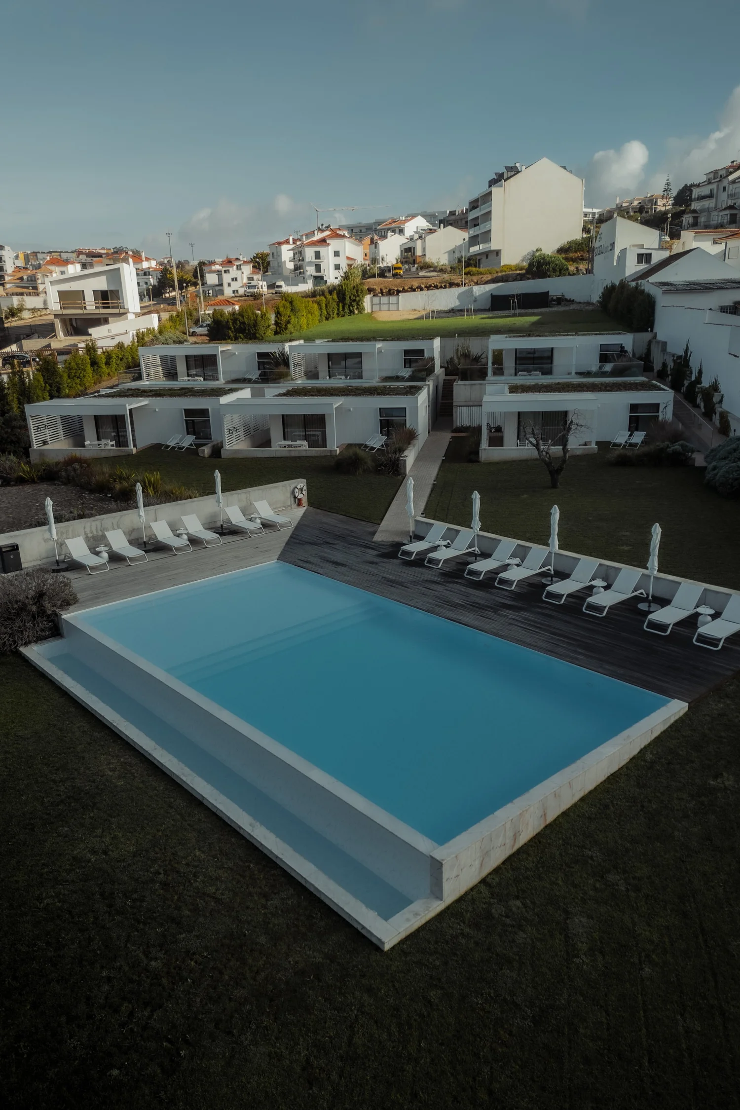 Poolbereich der Ericeira Prime Villas, Portugal