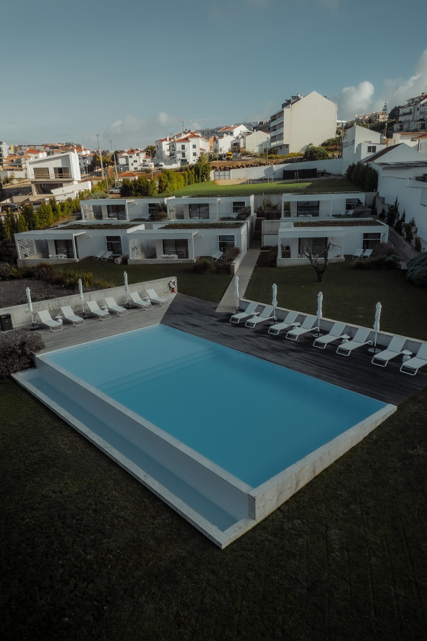 Poolbereich der Ericeira Prime Villas, Portugal