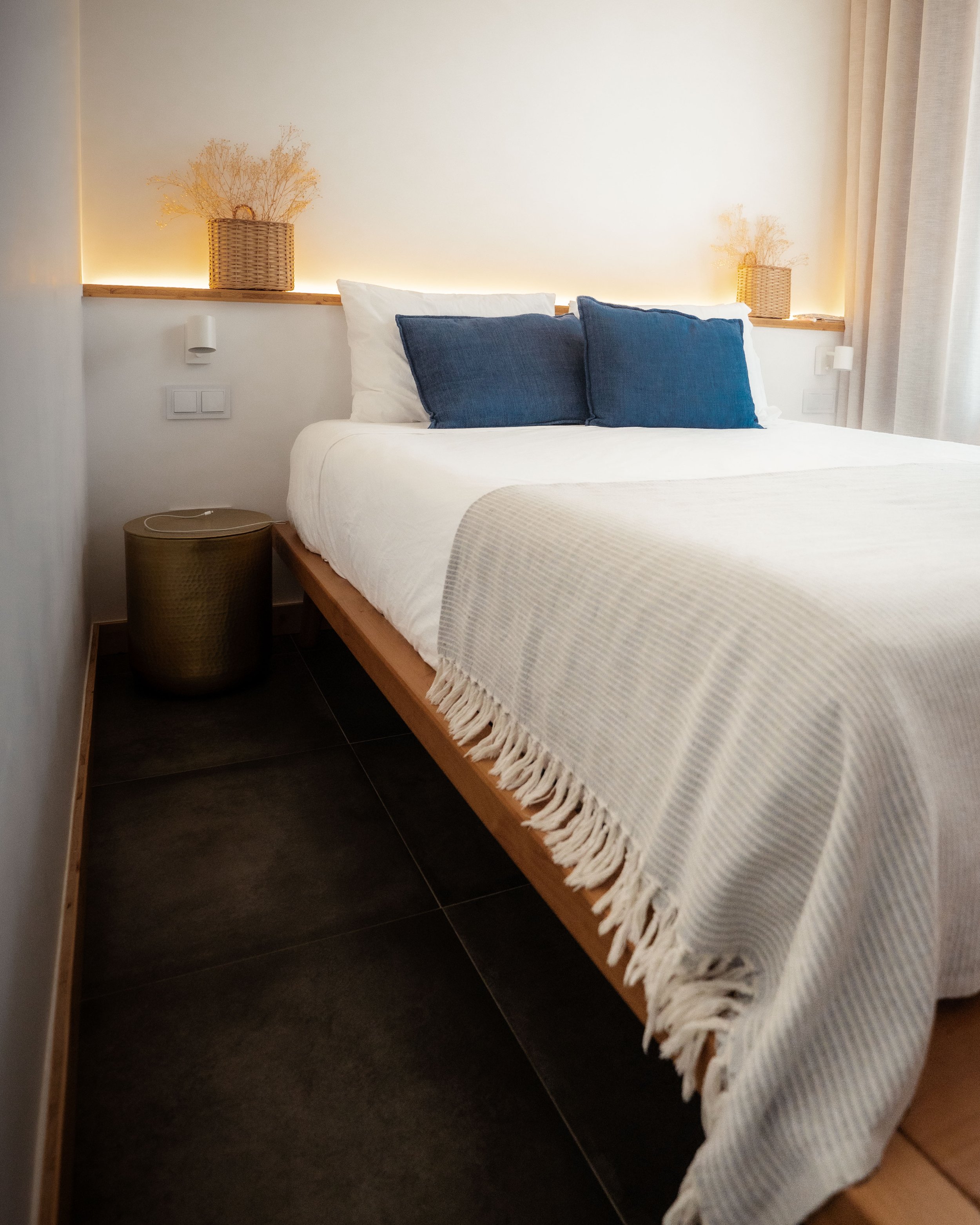 portugal-ericeira-prime-schlafzimmer-mit-fenster.jpg
