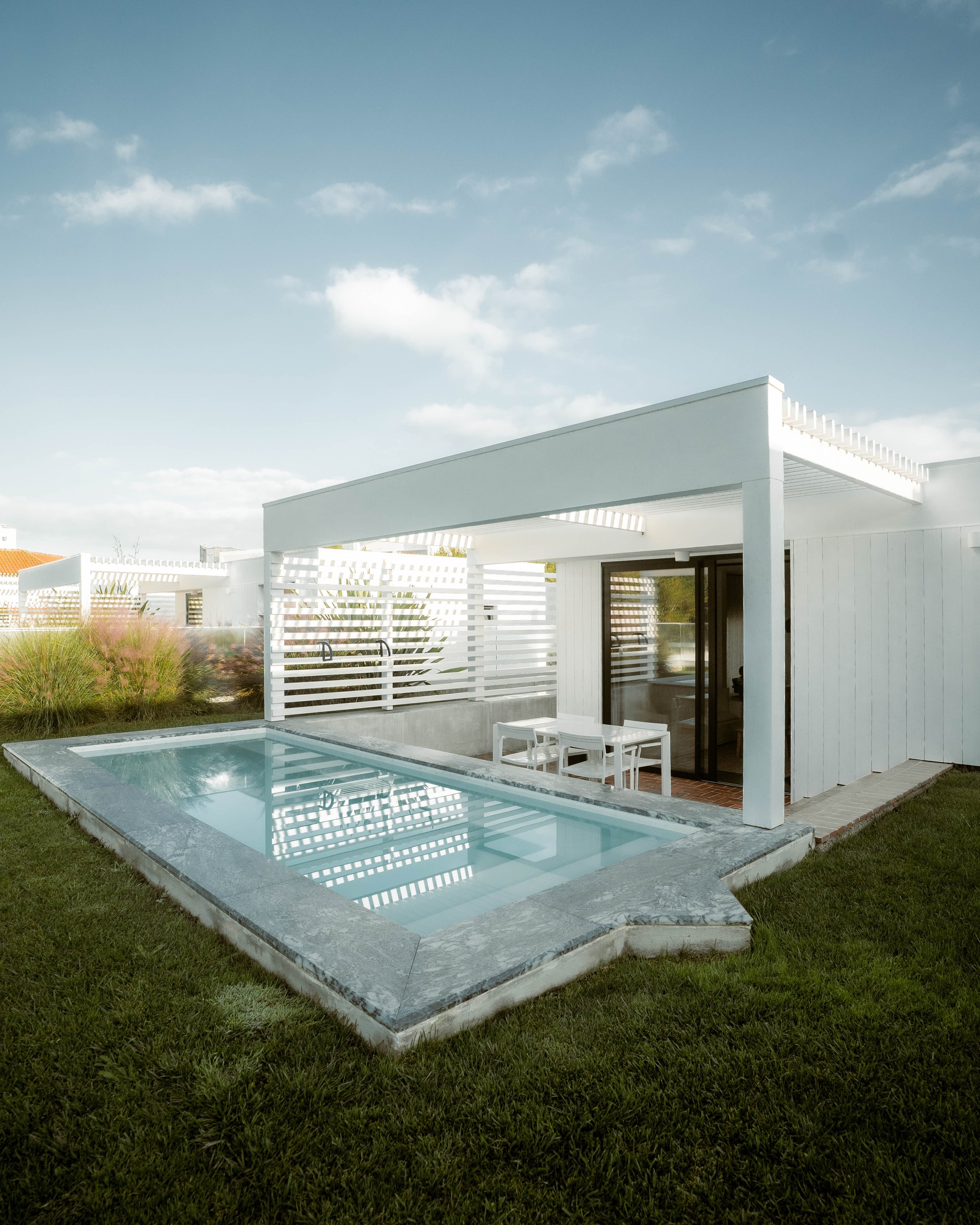 portugal-ericeira-prime-villa-pool-und-garten.jpg