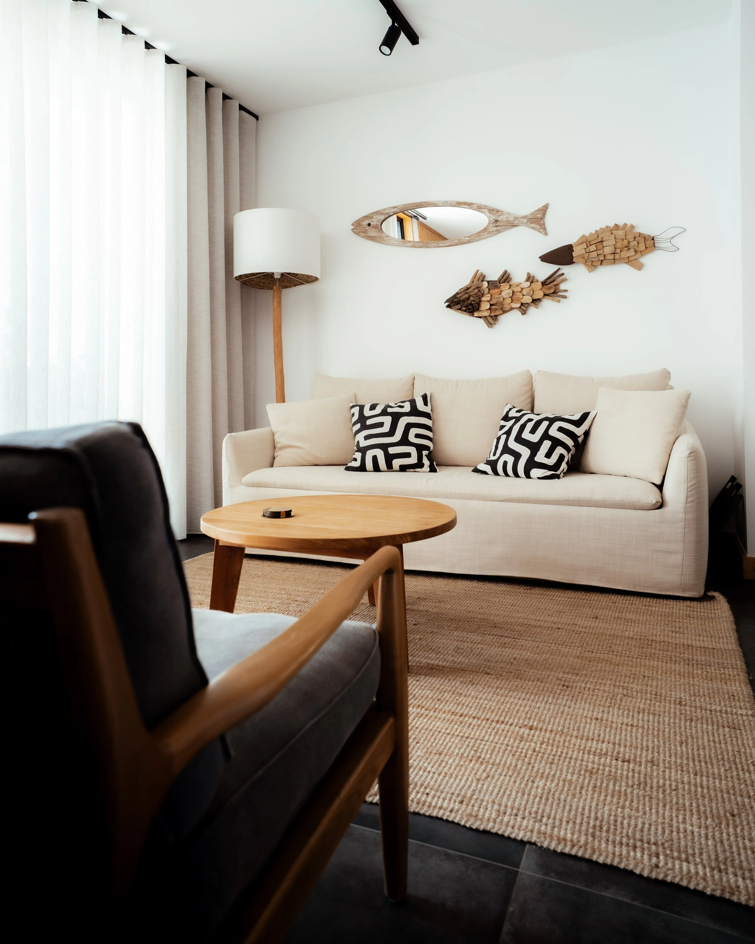 portugal-ericeira-prime-wohnzimmer-sofa-und-sessel.jpg