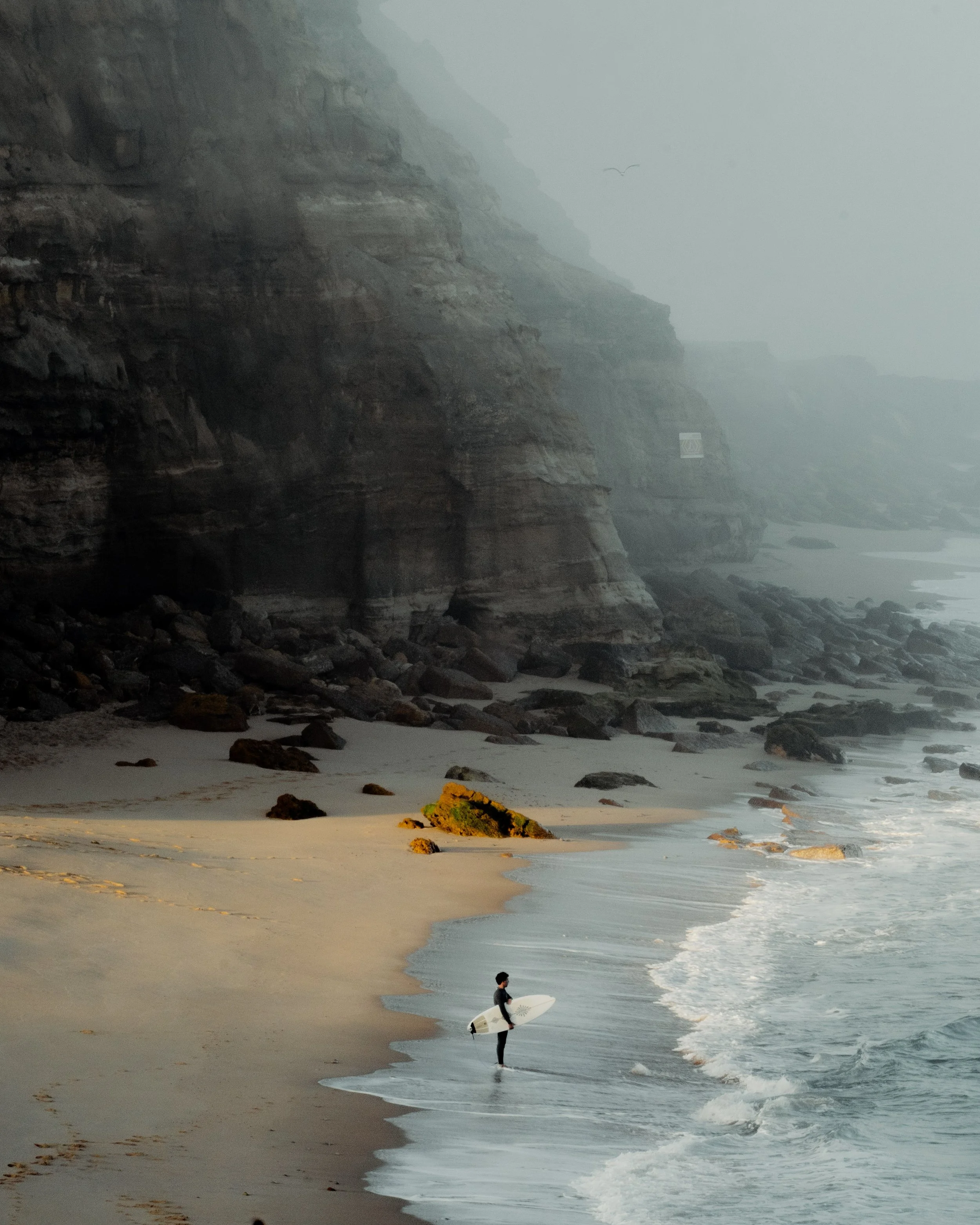 portugal-praia-de-sao-juliao-strand-im-nebel.jpg