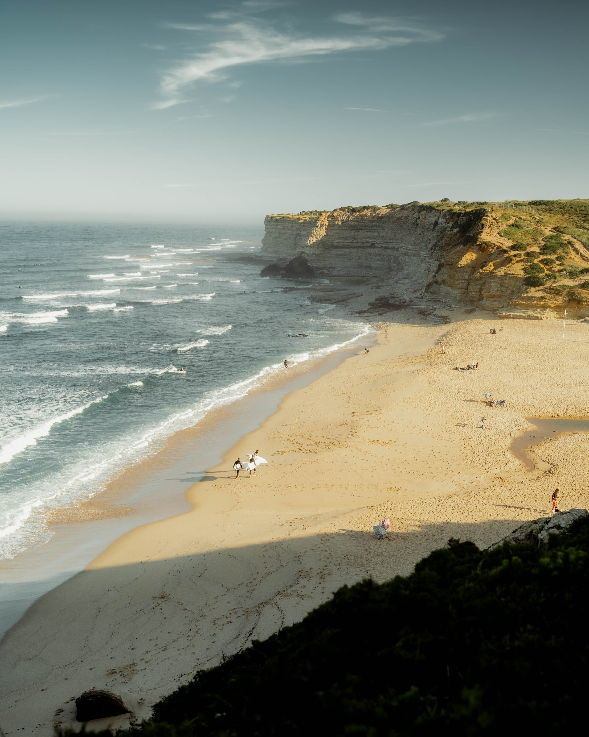 portugal-ribeira-dilhas-strand-und-felsen.jpg