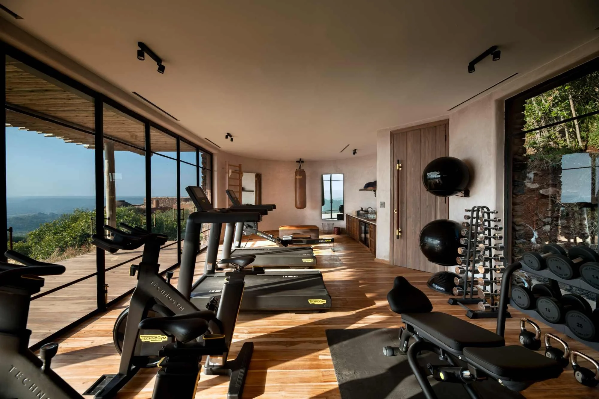 Kenya-Suyian-Lodge-Gym (3)_compressed.jpg