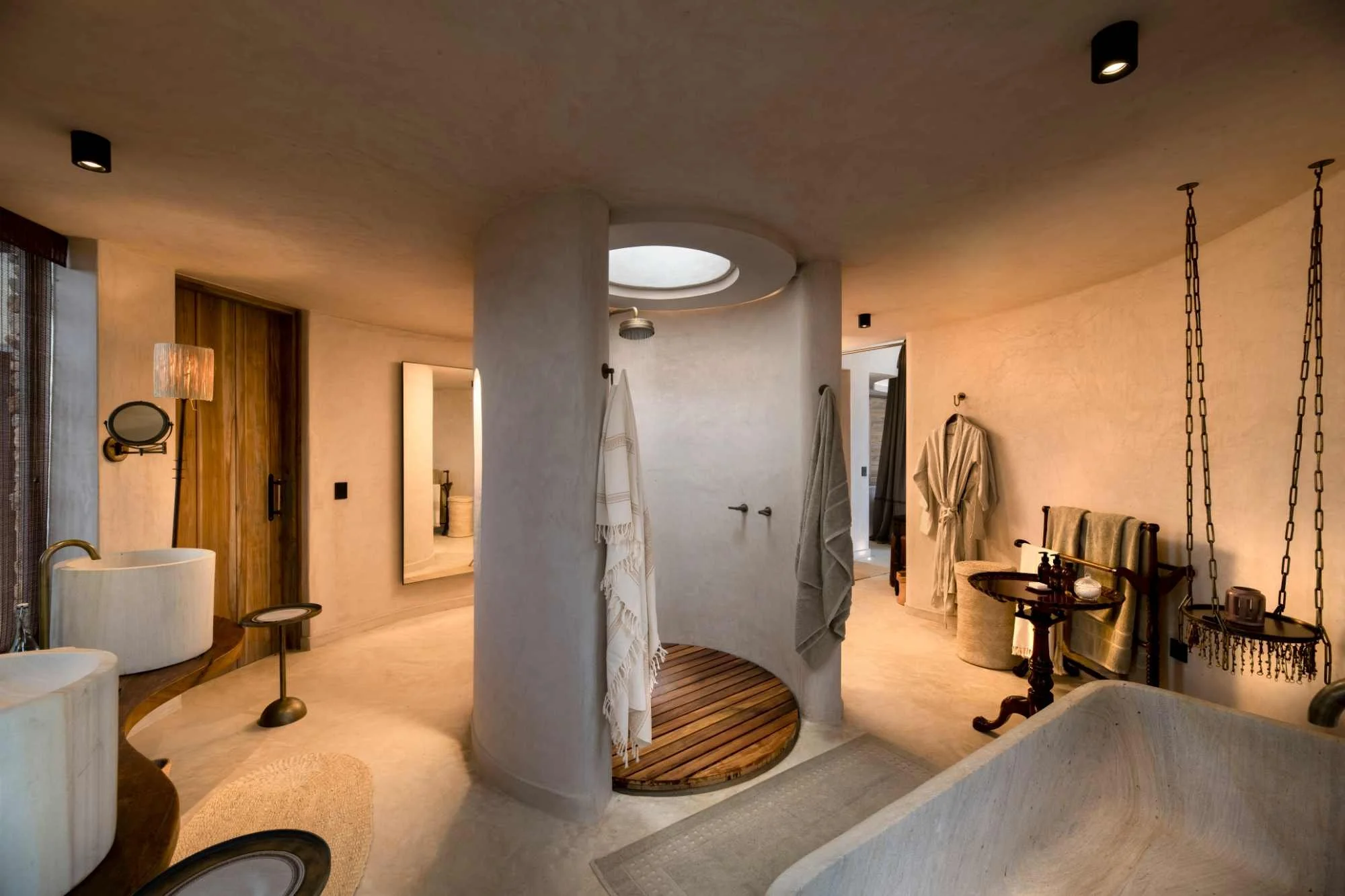 Kenya-Suyian-Lodge-Suite-Bathroom (3)_compressed.jpg