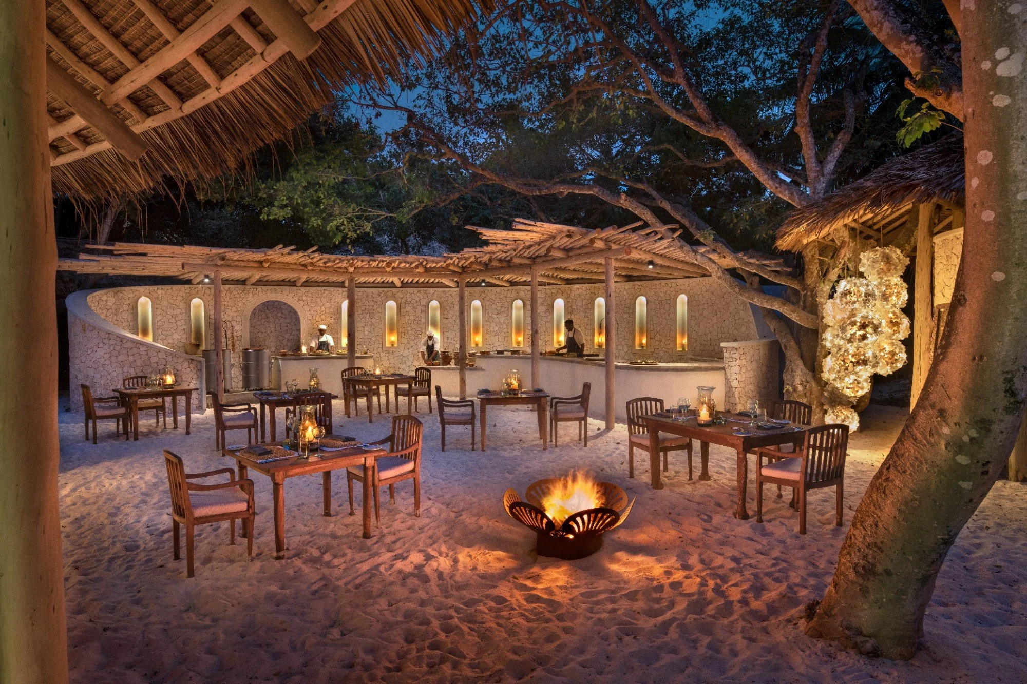 Zanzibar-Mnemba-Island-Dining-Area (3)_w2000.jpg
