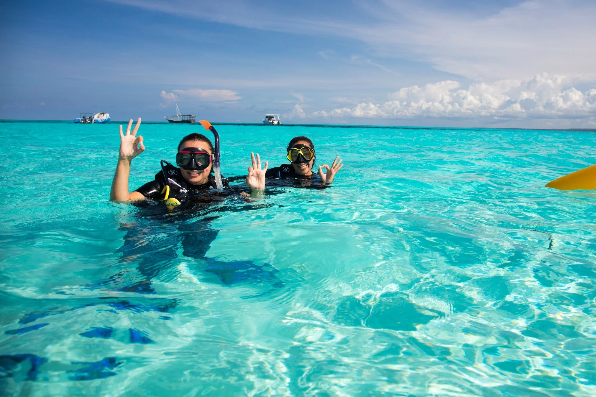 Zanzibar-Mnemba-island-Experience-Padi-course-in-scuba-diving (1)_w2000.jpg