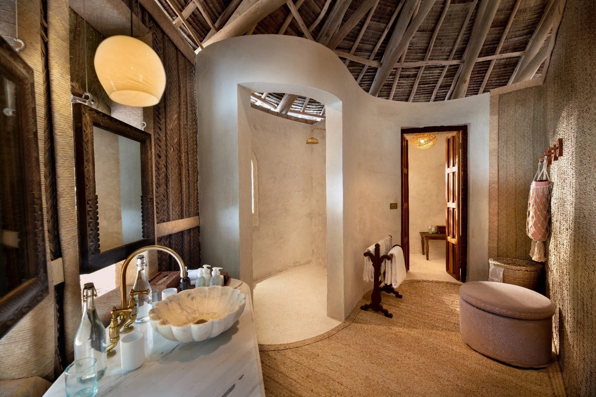 Zanzibar-Mnemba-Island-Lodge-Family-Banda (4)_w2000.jpg