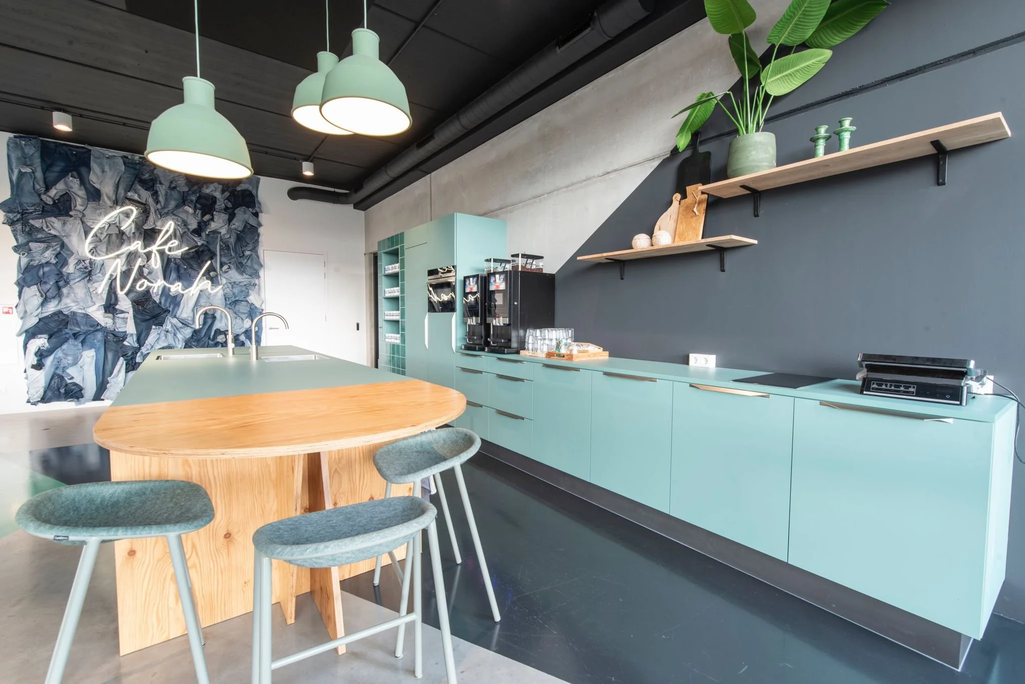 WhatsApp Image 2022-09-20 at 8.14.54 PM.jpeg