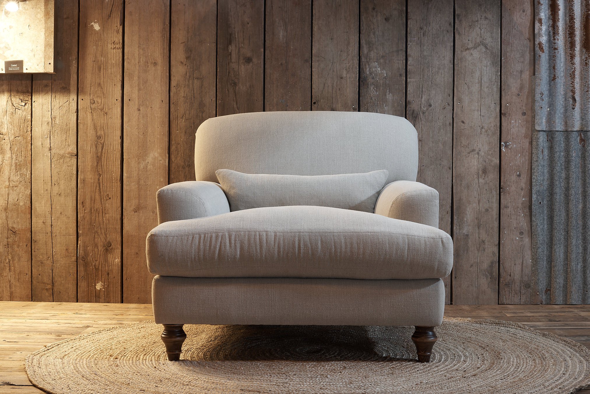 Denni Lady's Chair -9.jpg