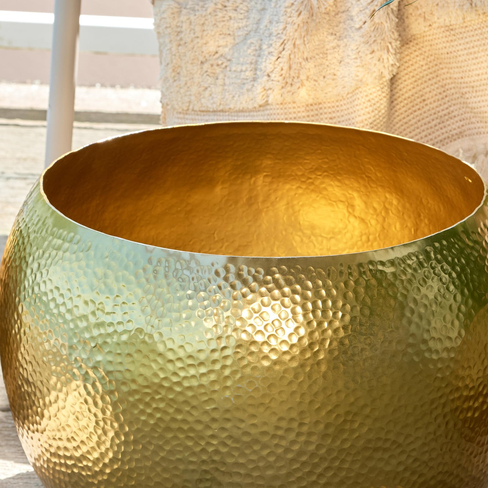 Brass Pot 3-1532.jpg