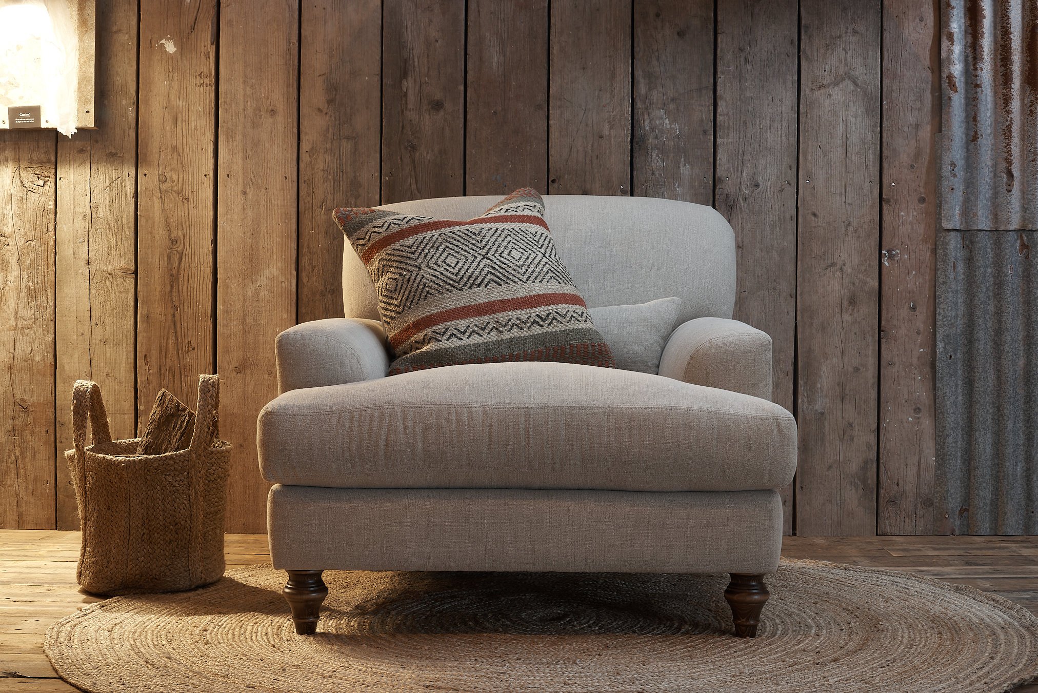 Denni Lady's Chair -10.jpg