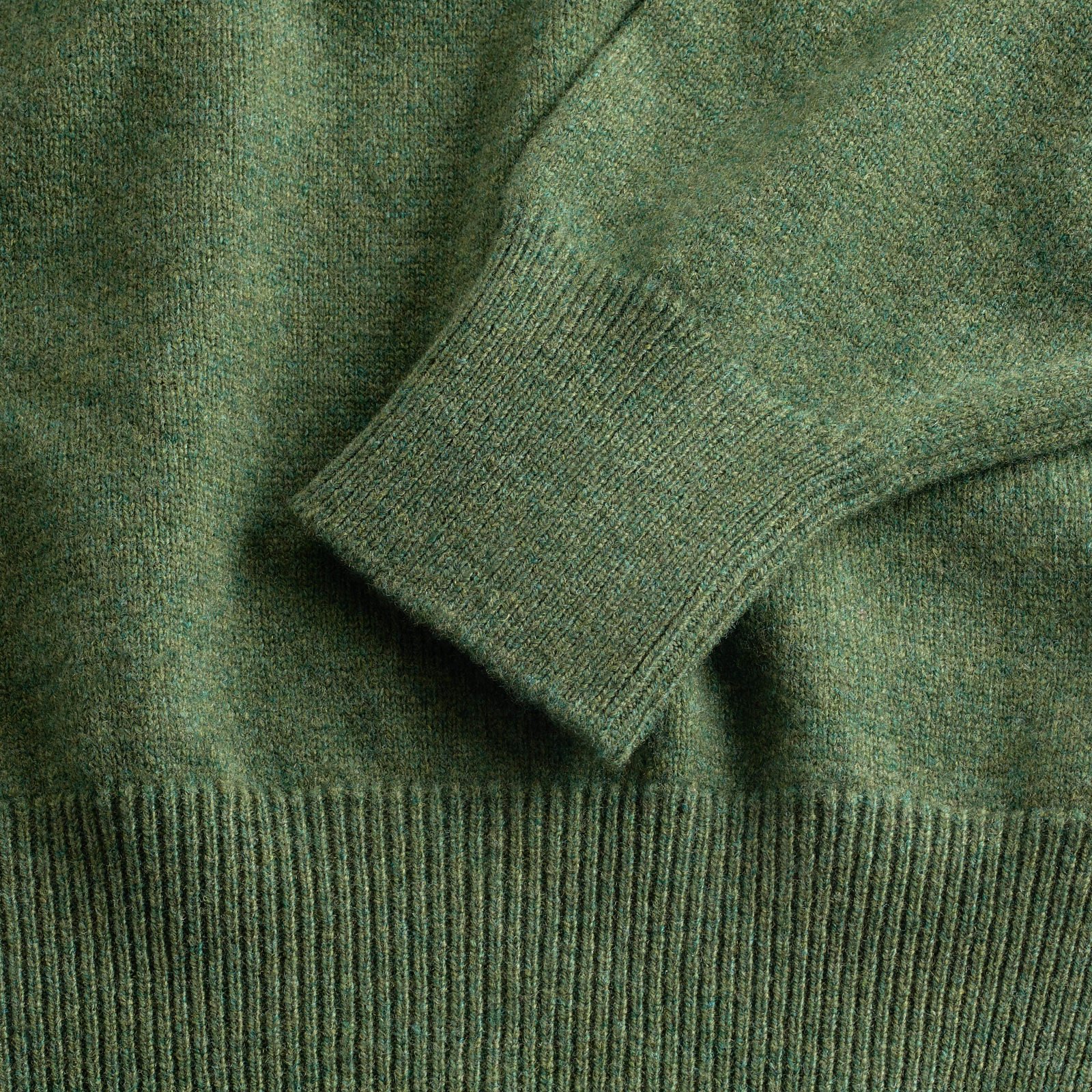 Fox-Brothers-08-08-22_ Green - Lambswool crew neck jumper William Lockie_226.jpg