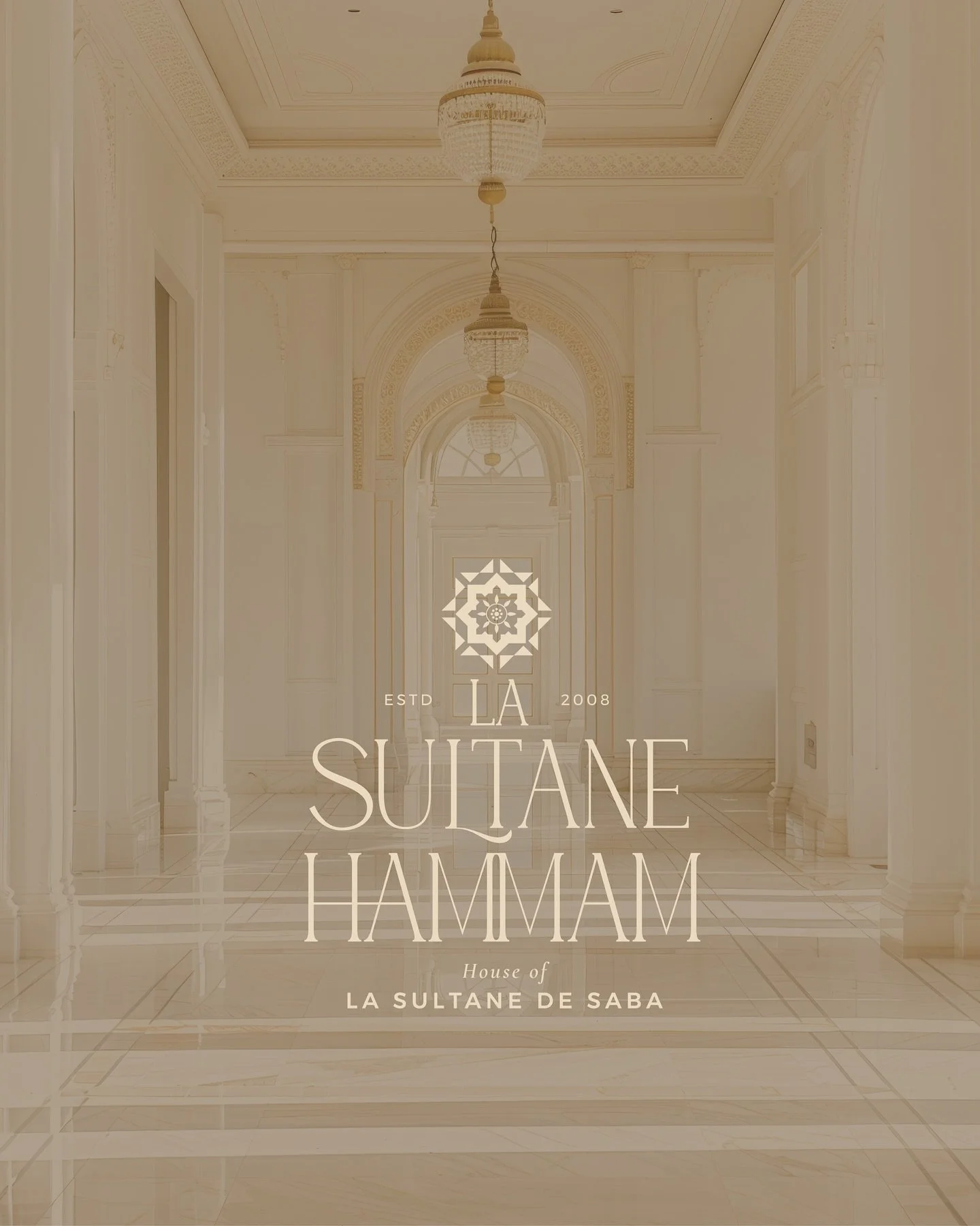 Inspirada en los rituales tradicionales del Hammam marroqu&iacute;, &ldquo;La Sultane Hammam&rdquo; nos trae una propuesta &uacute;nica: crear, desde casa o desde un Spa, una ceremonia de cuidado aut&eacute;ntica, profunda y transformadora.

Sus f&oa