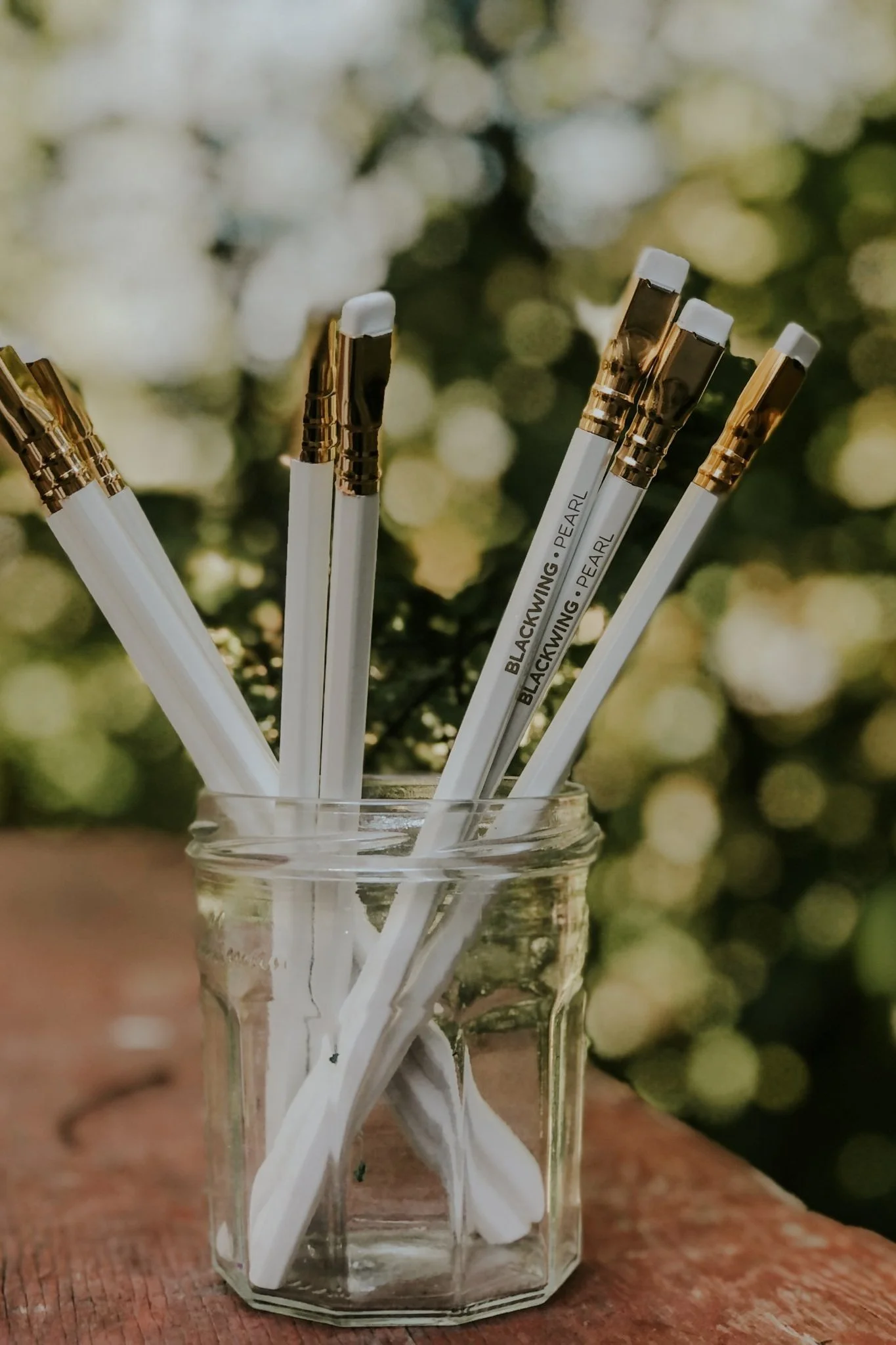 blackwing.white.jpg