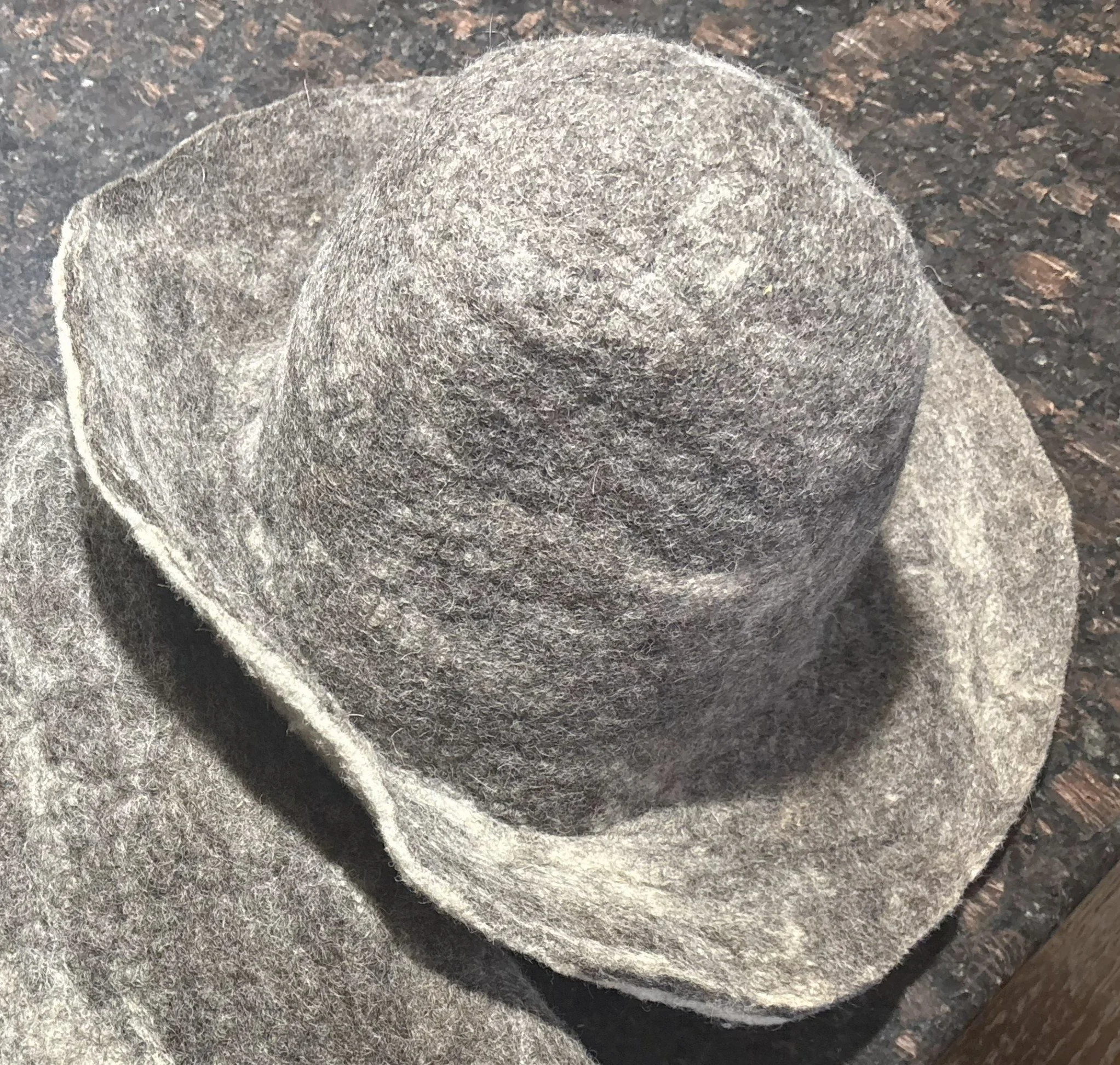 felt hat.jpg