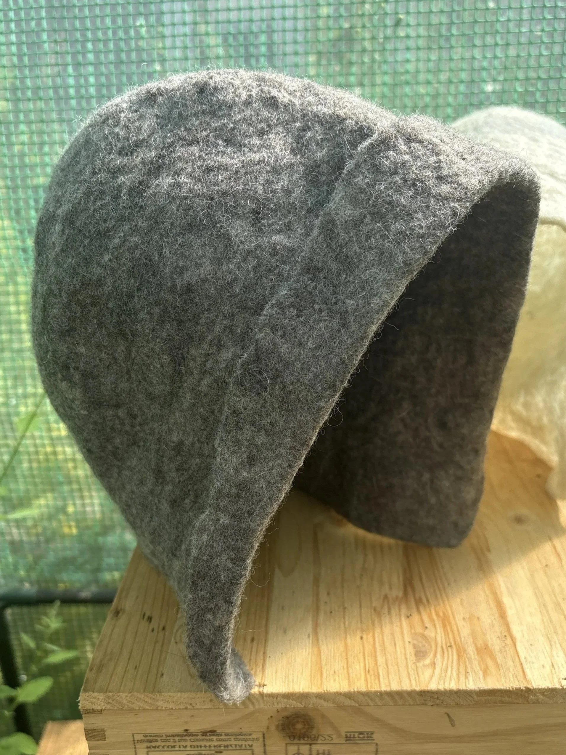 gray bonnet.jpg