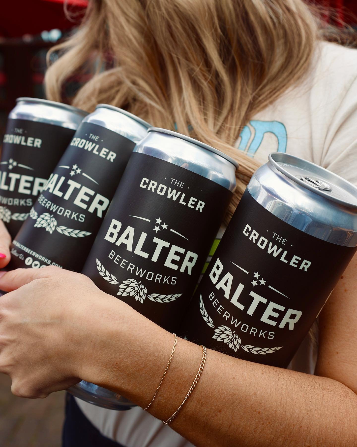 You&rsquo;re coming home with me.🍻 Sometimes, it&rsquo;s too good to leave at the table. Grab some crowlers and enjoy this brewtiful weekend.
