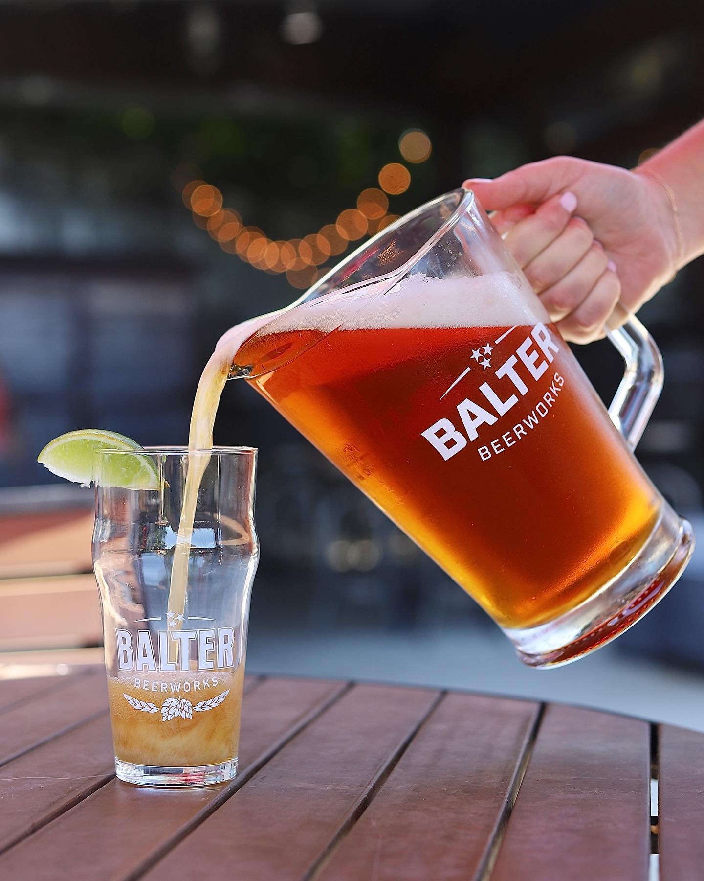 Did someone say Vecino Pitchers and Margs?🍻

Cinco De Balter specials start tomorrow and will last all weekend long! Enjoy specially priced cerveza, margs, and munchies. Estas listo para la fiesta&hellip; are you ready to party?👀