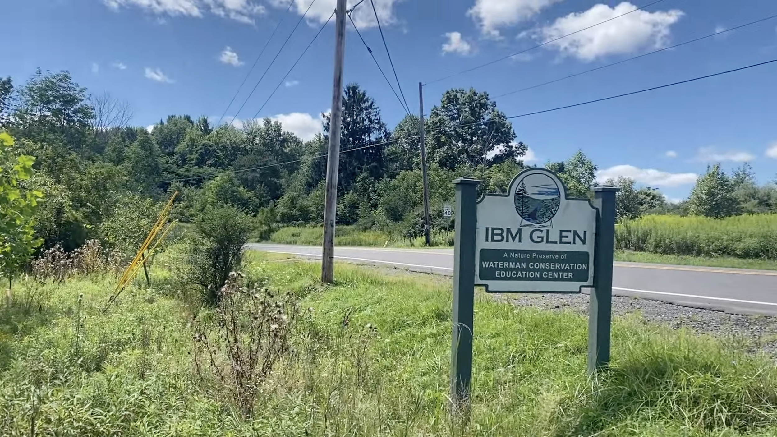 A road sign for the IBM Glen trail.