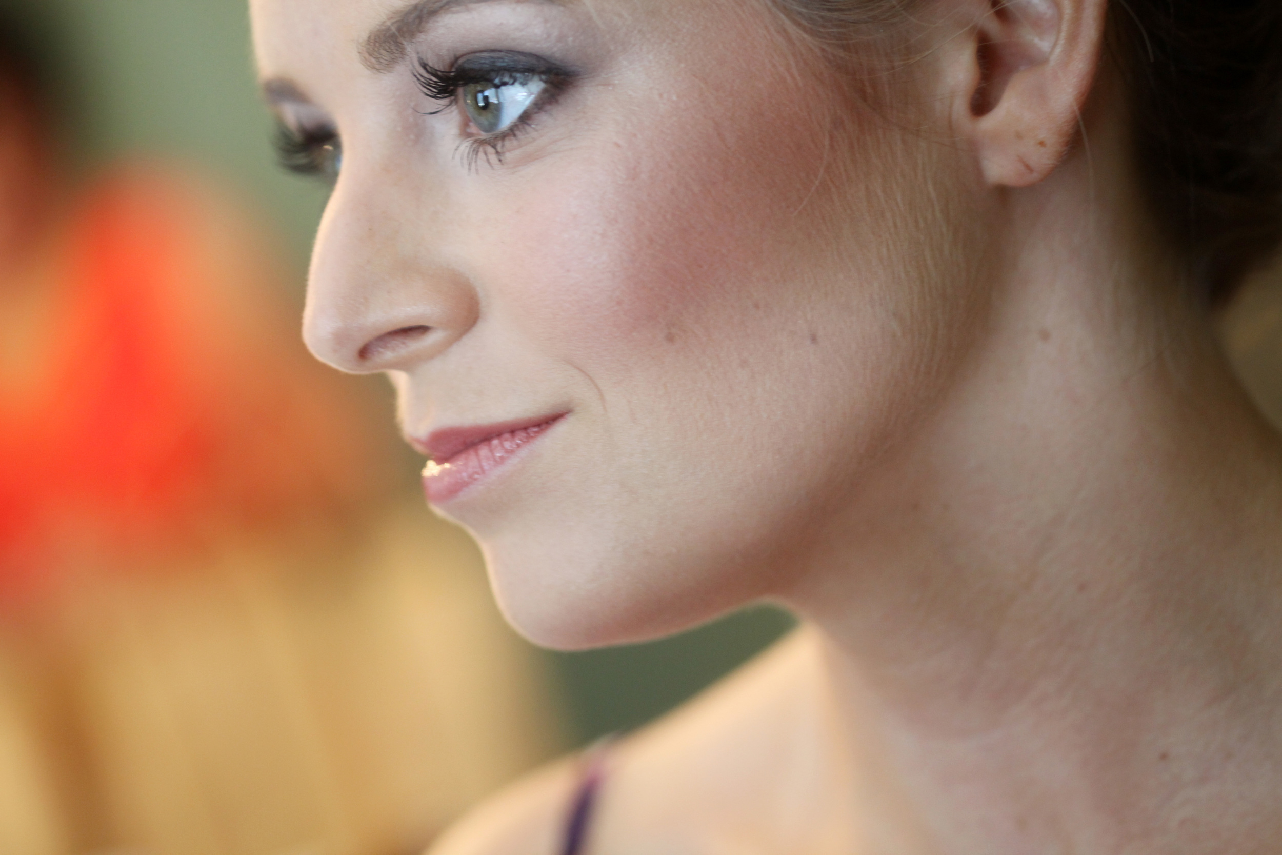  beautiful eyes, beautiful profile! 