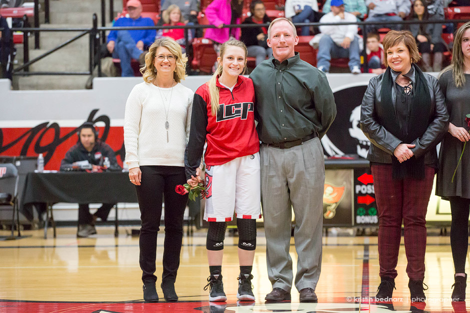 Miss Hollie Windham and her parents.