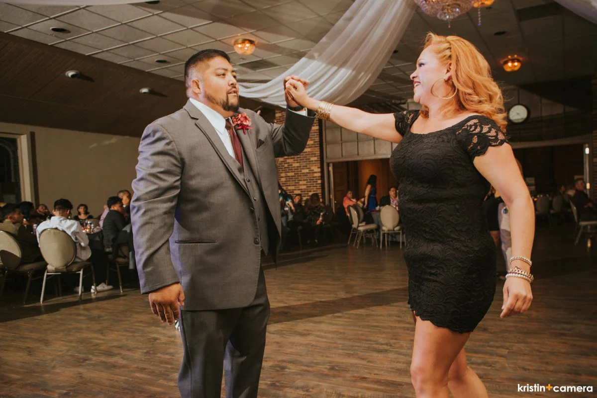 Lubbock-Wedding-Photographer-000039.JPG