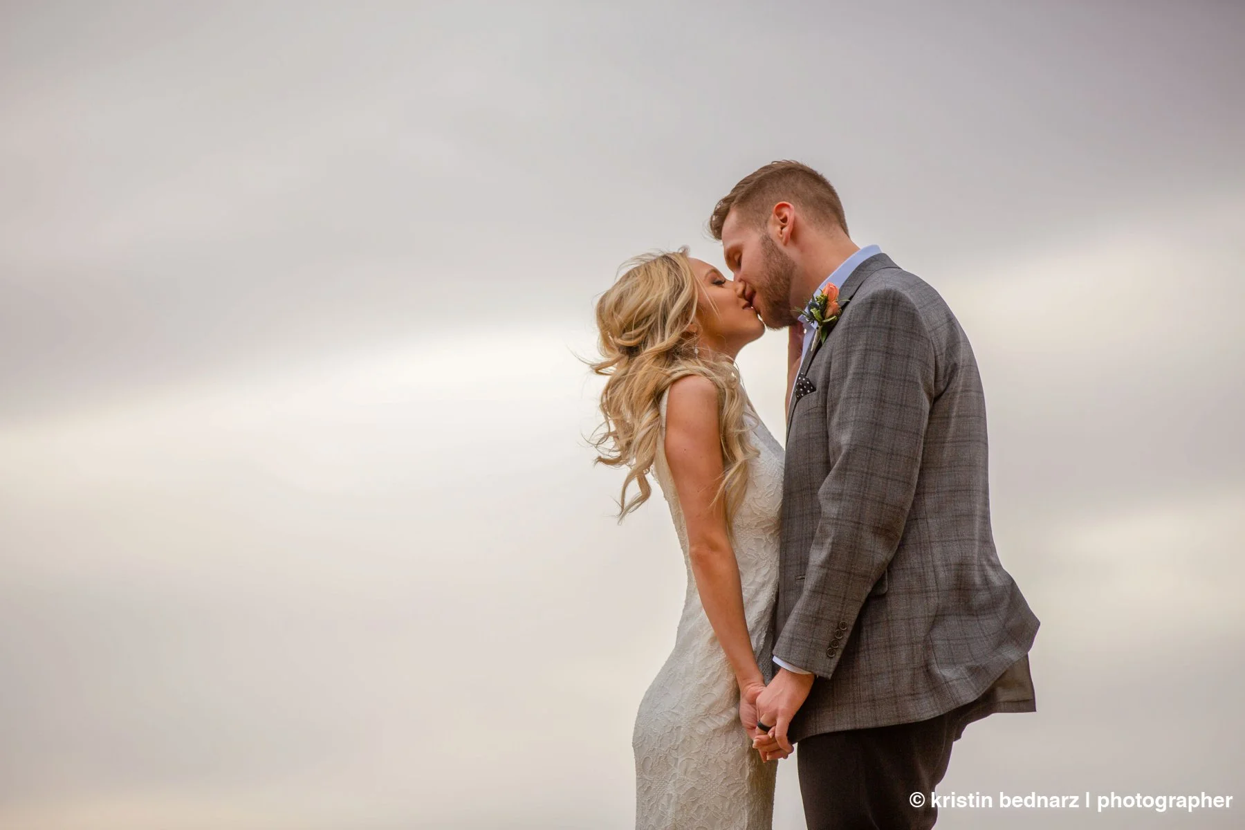 kristin_bednarz_wedding_photographer_20190214_00074sneak_peek.JPG