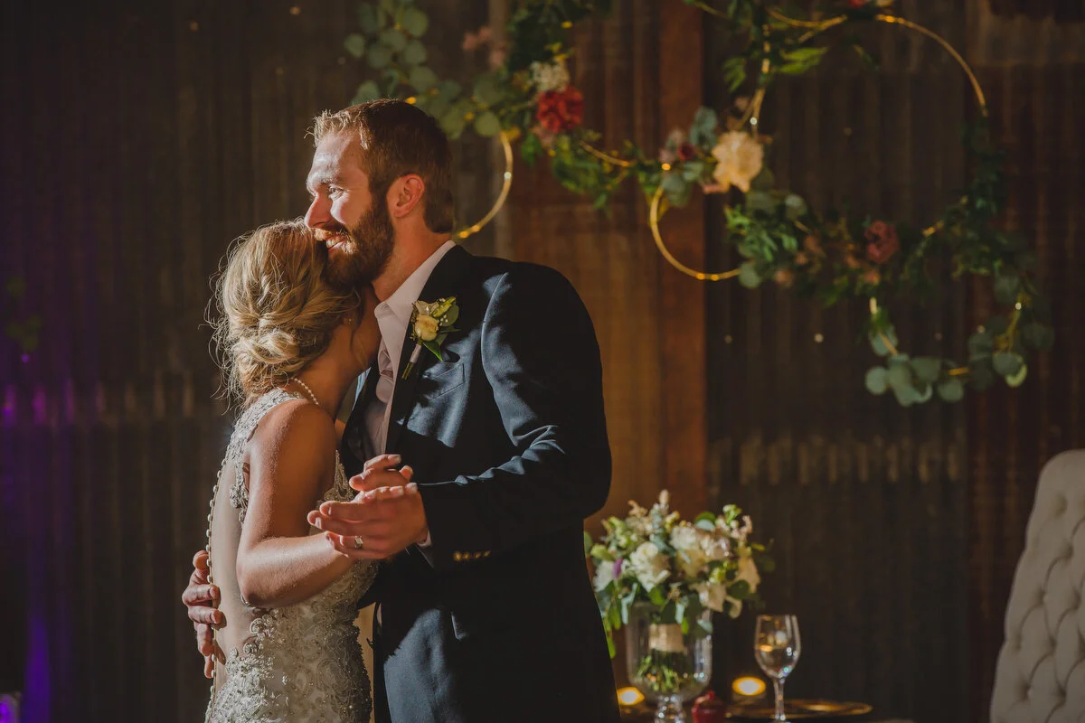  Here’s some of that good stuff my boyfriend, Kenney Chesney talks about.  LOVE this shot of the two of them from their first dance! 