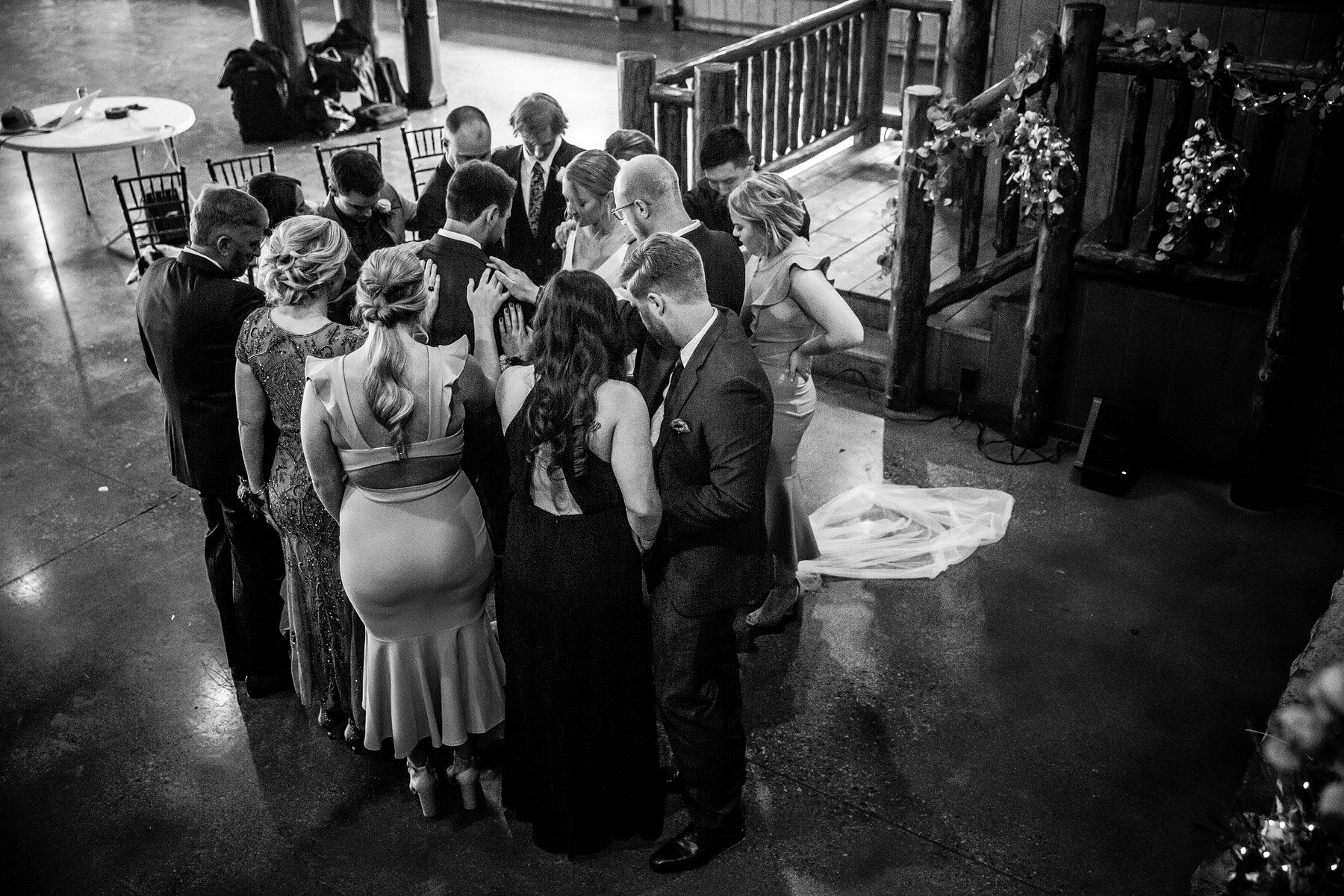  And then this happened.  Everyone that was there go to pray over the couple.  How special is that during your ceremony?  I’m telling you, this small intimate event kind of wedding, it’s pretty darn cool. 