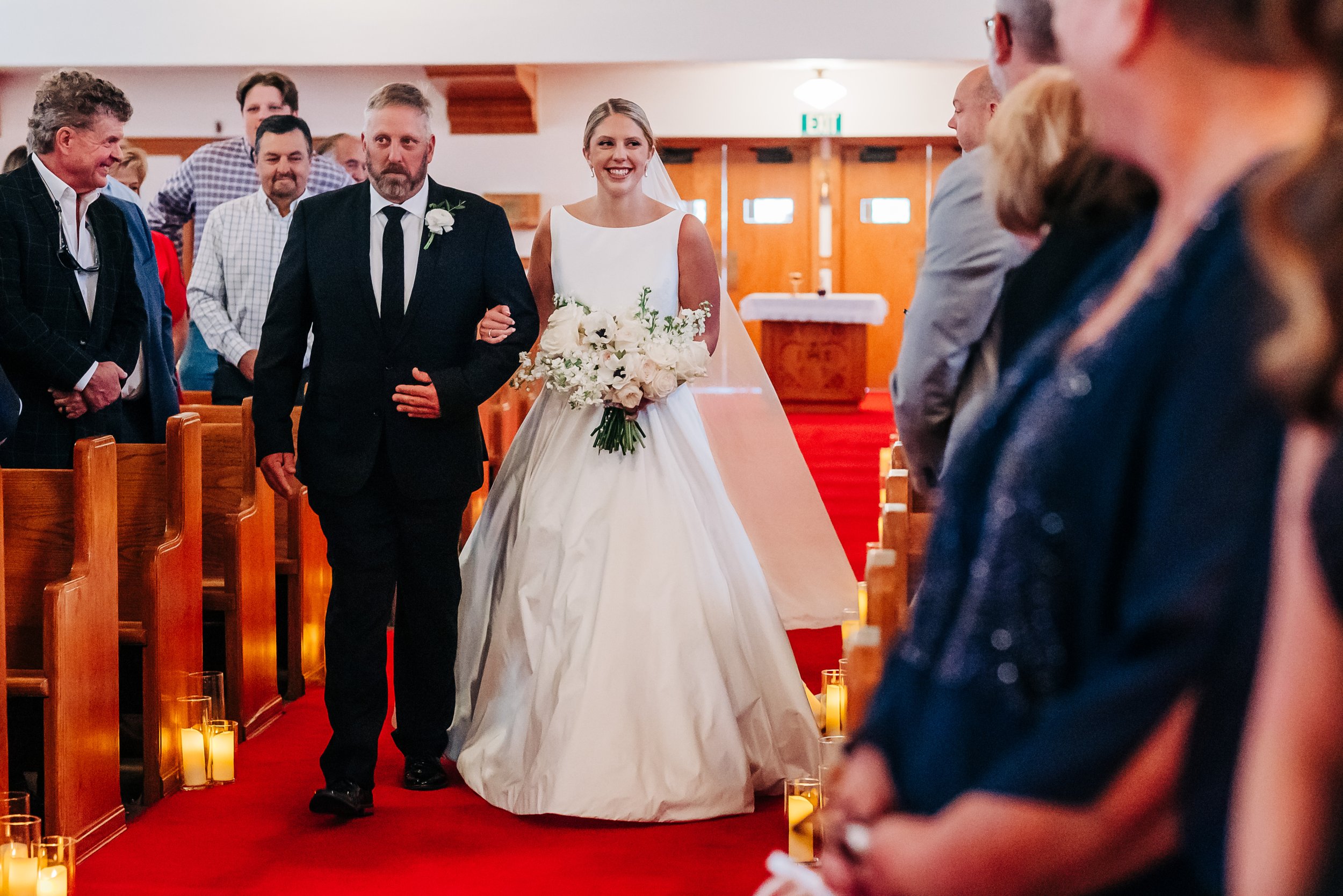  I loved how the candles lined that walk.  BEAUTIFUL! 