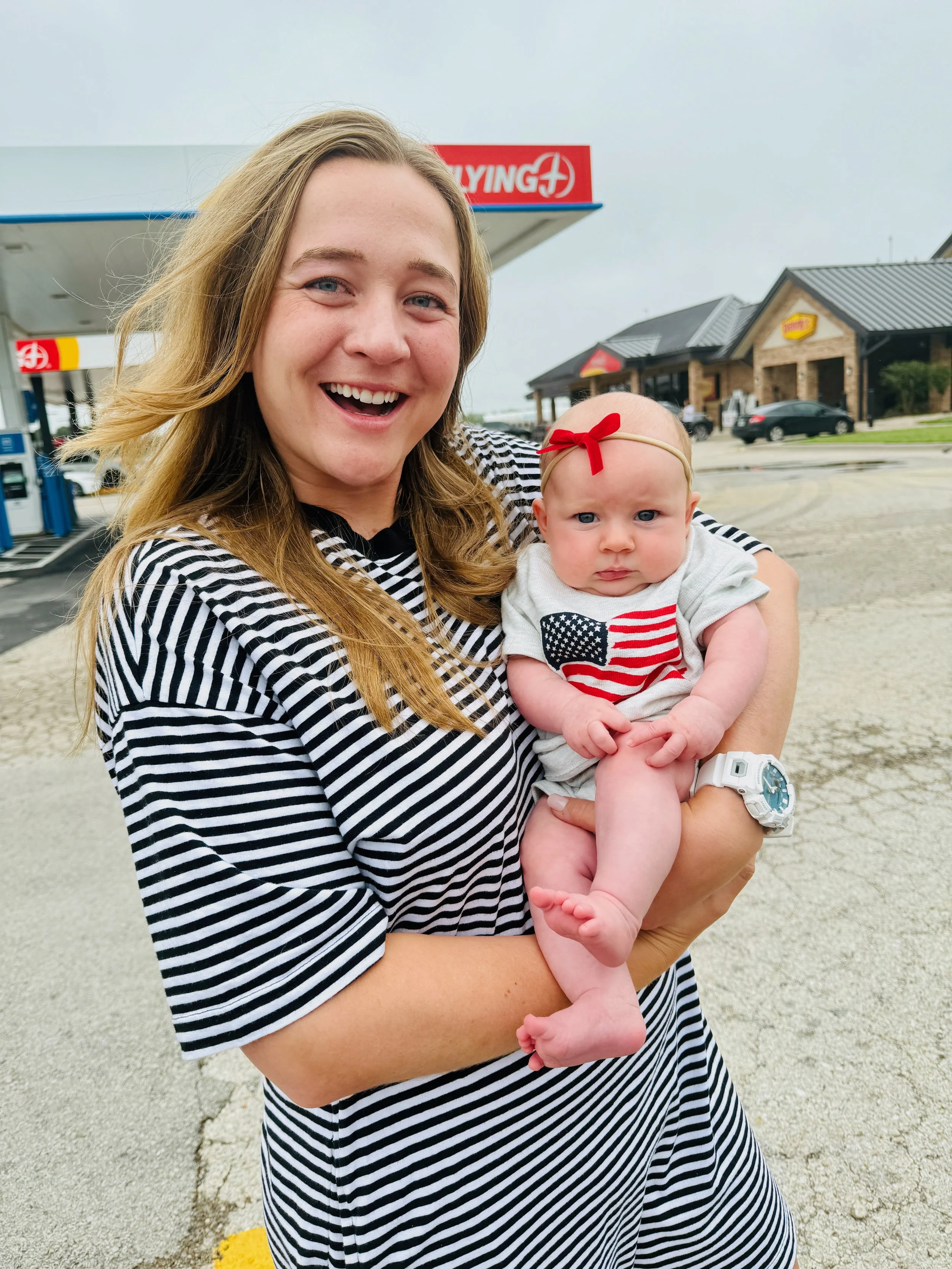 Summer Zoe + Holland Zoe