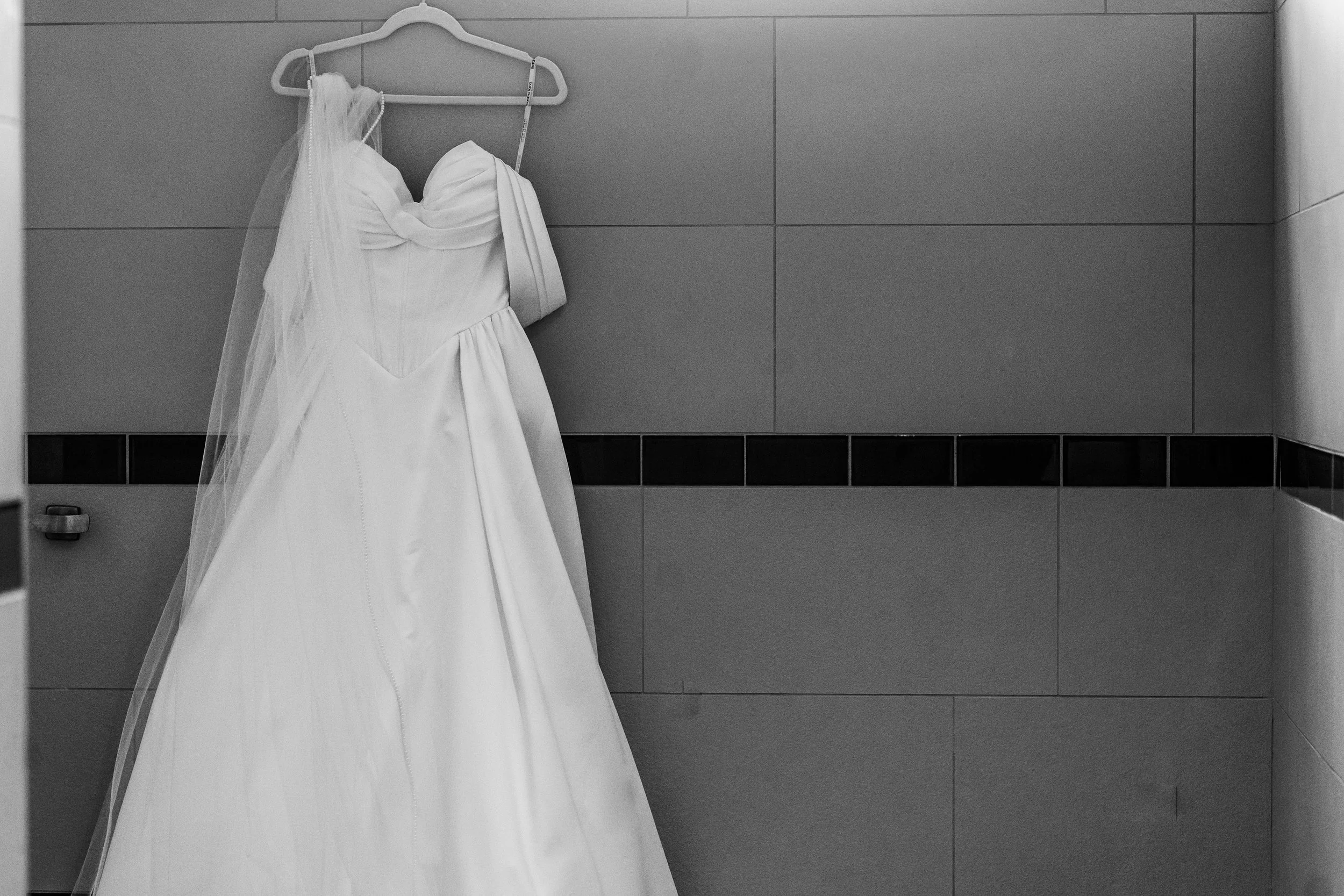  Not going to lie, sometimes I’m not impressed by the dresses many bride’s choose.  They follow trends, make themselves fit into a design that does not flatter them…all sorts of mistakes.  Jaycie picked the PERFECT dress for her.  A true ball gown wi