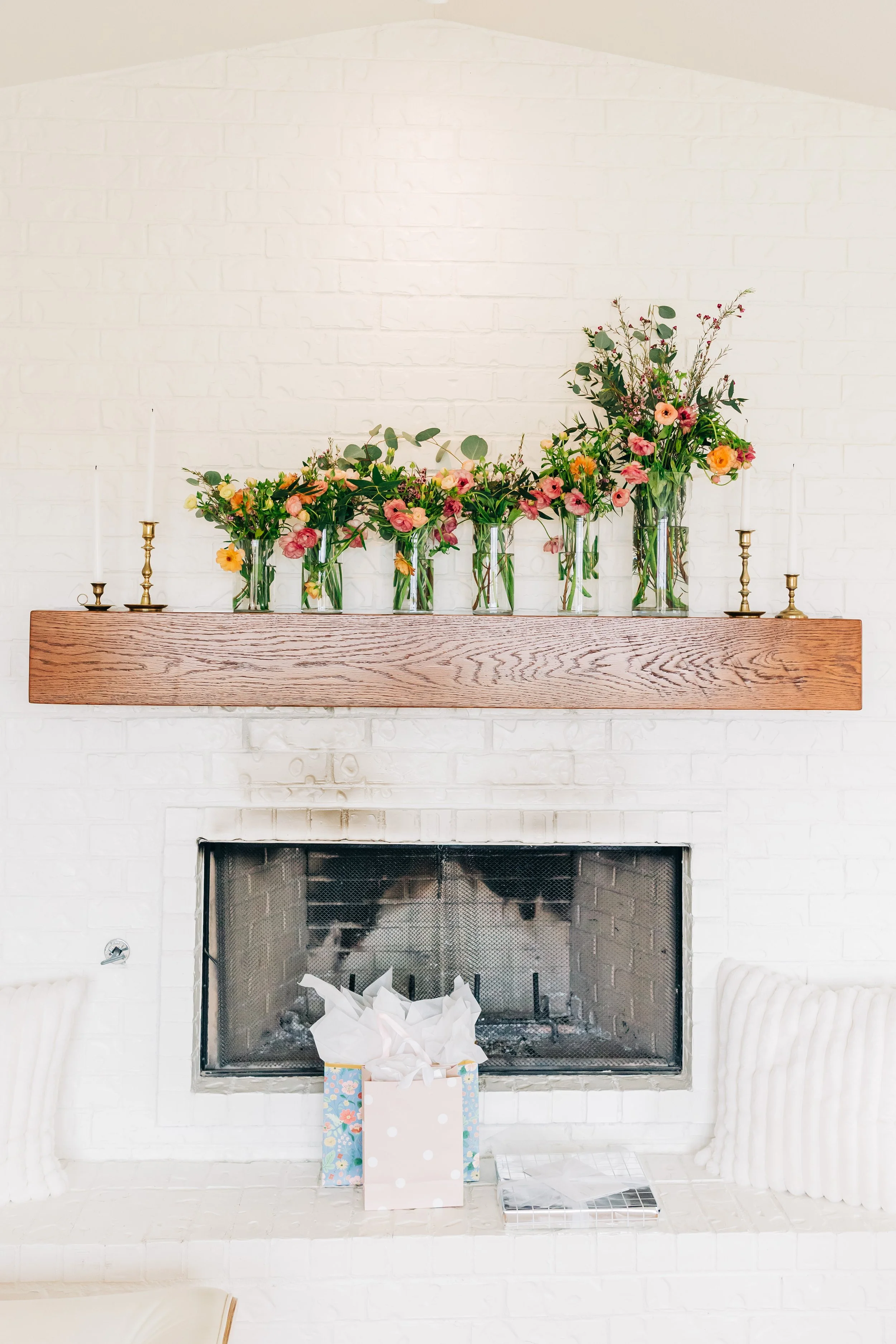  Okay, just to point out, these are NOT Danielle’s.  I did these after I decided the mantle needed some decorating.   