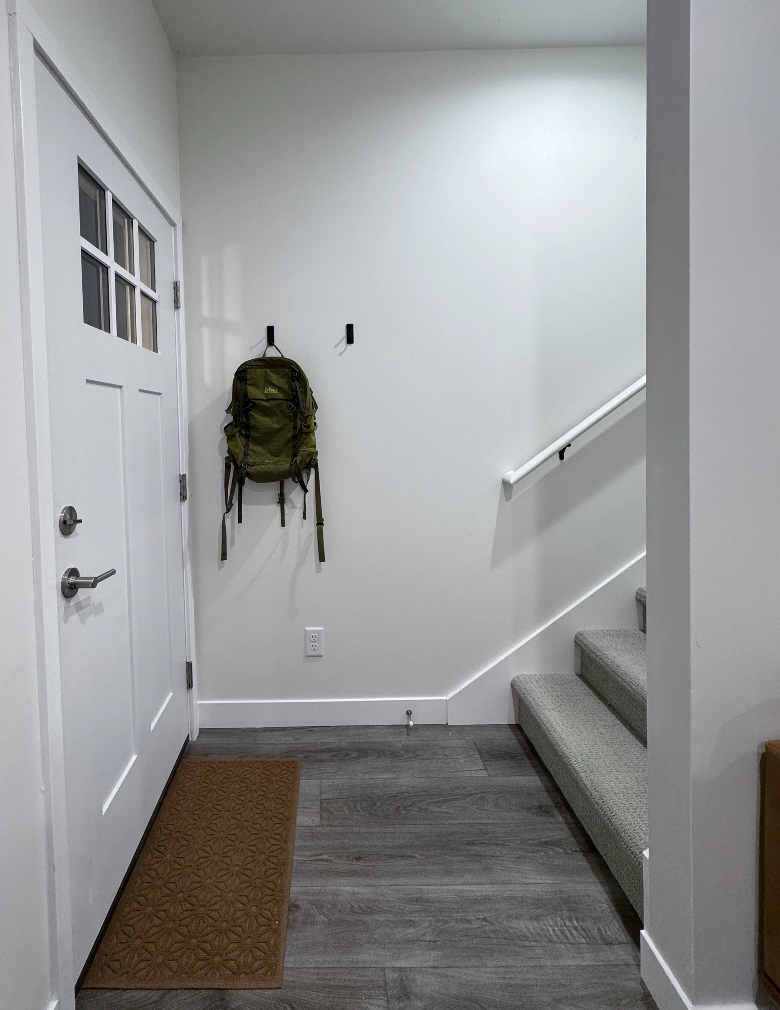2Bed-_0002_Entry.jpg