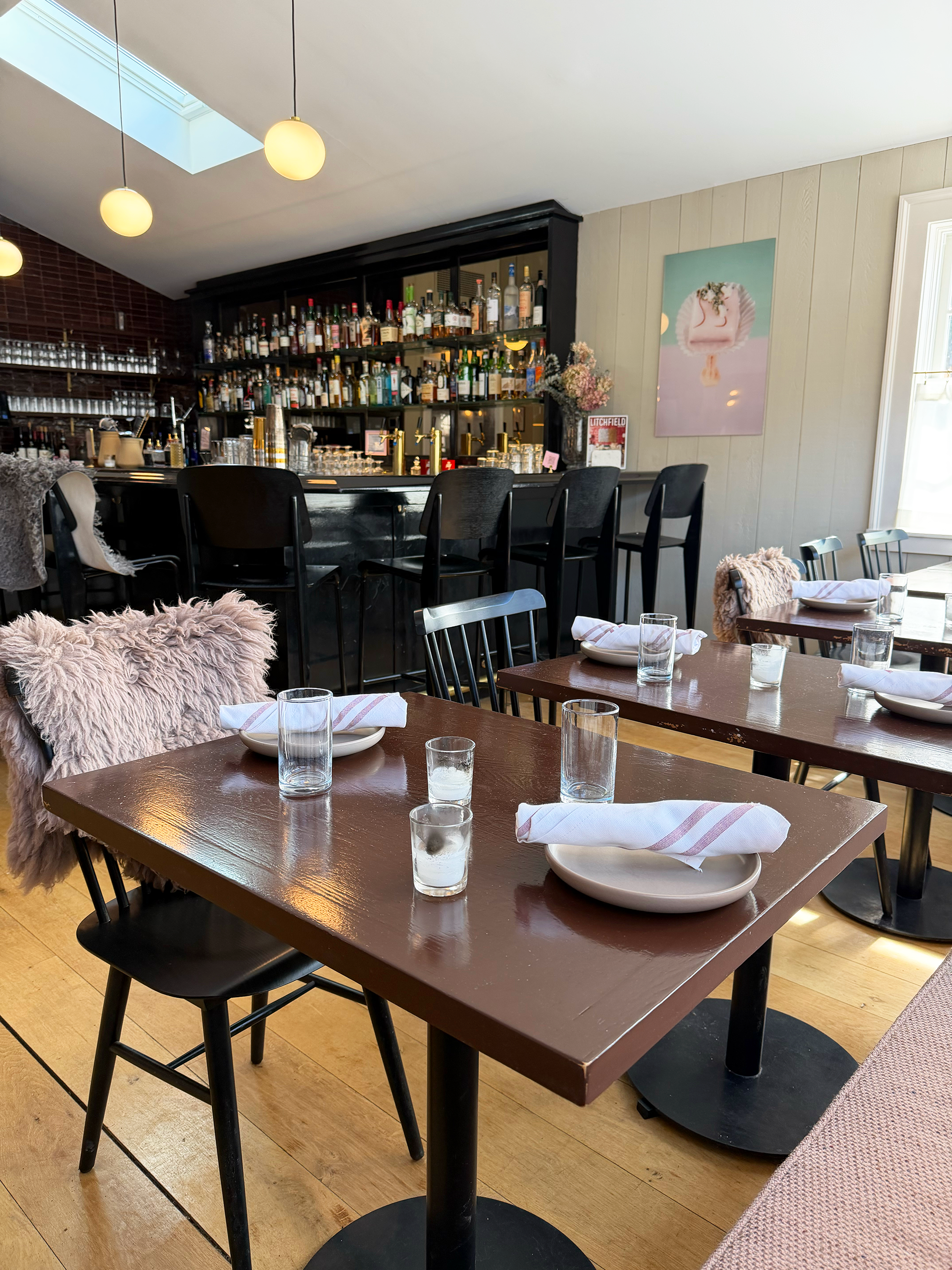 PH Interior - tables - 2.png