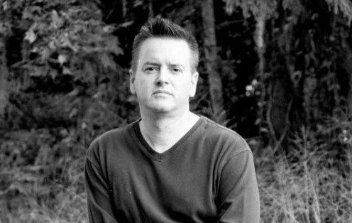 The elegant sounds of Chris Crane on the piano