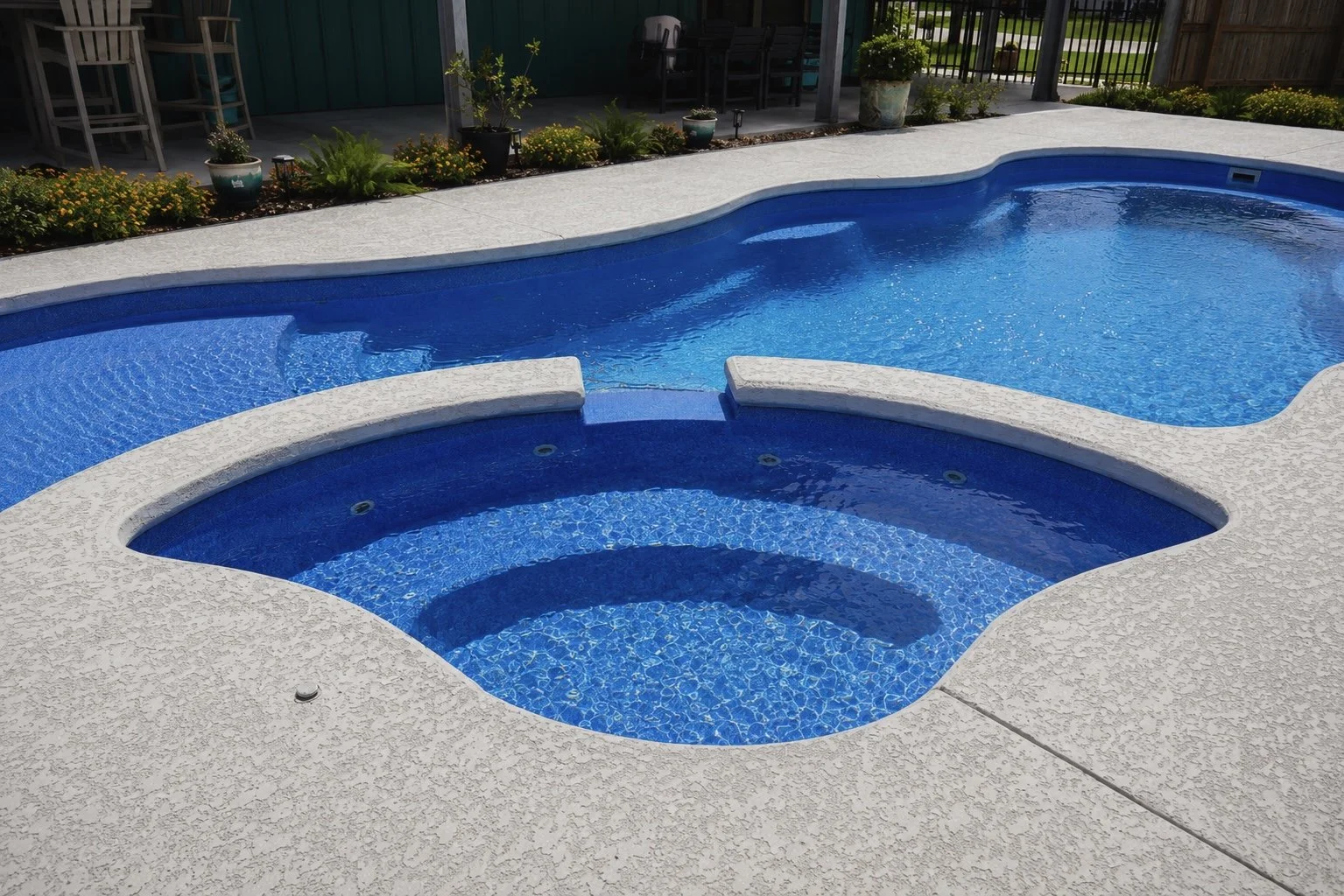 Cancun Deluxe - Latham Pools