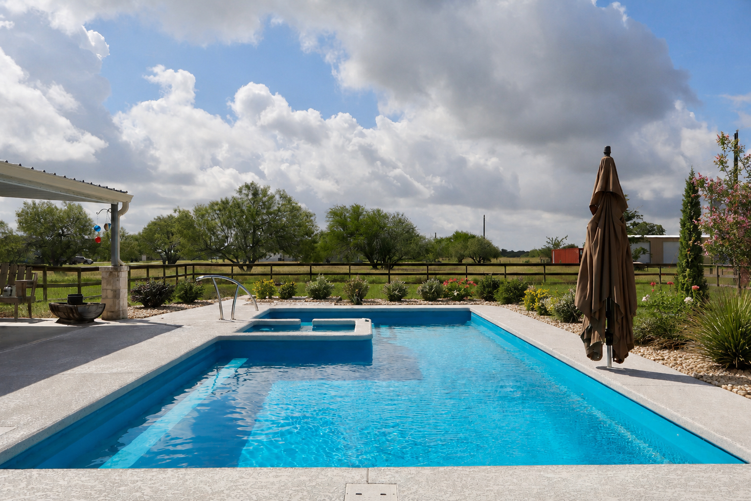 Exquisite 35 in Reef Blue - Imagine Pools