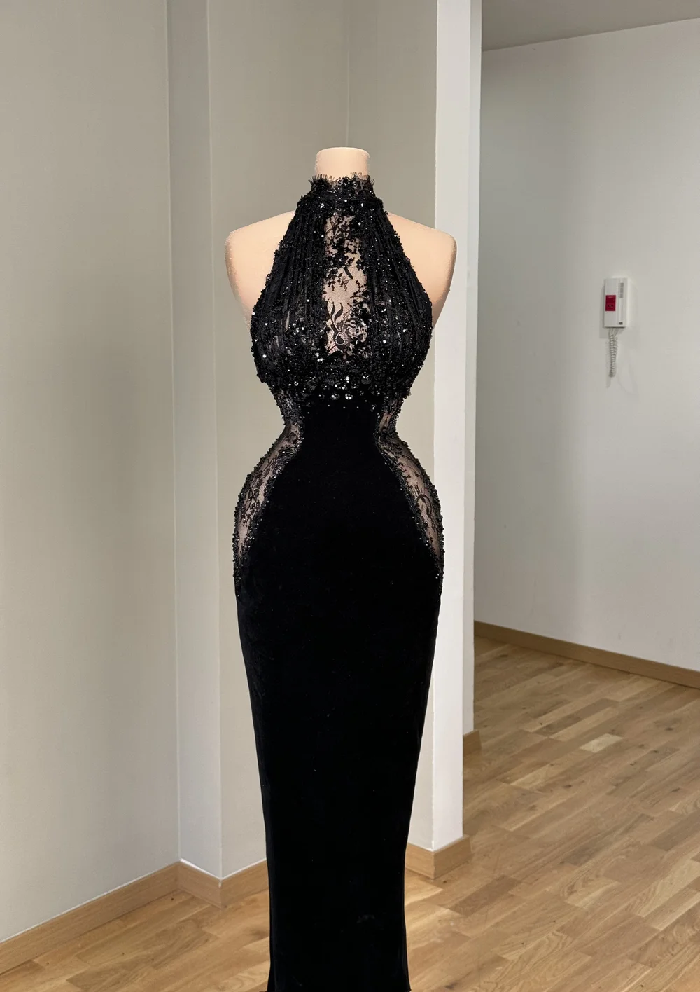 Velvet Noir  NOROK