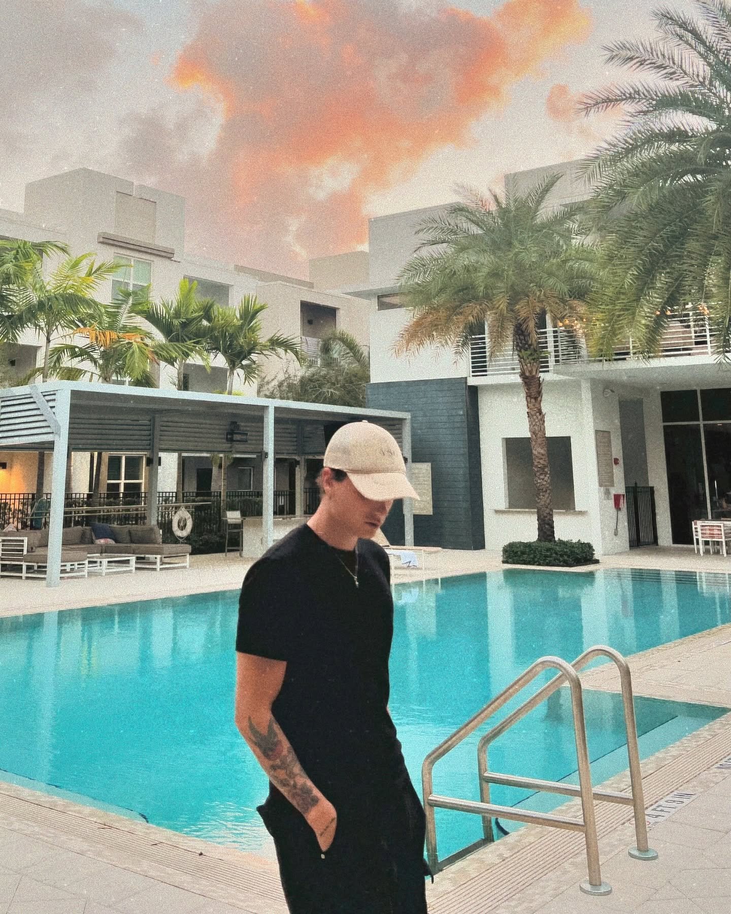 🌴