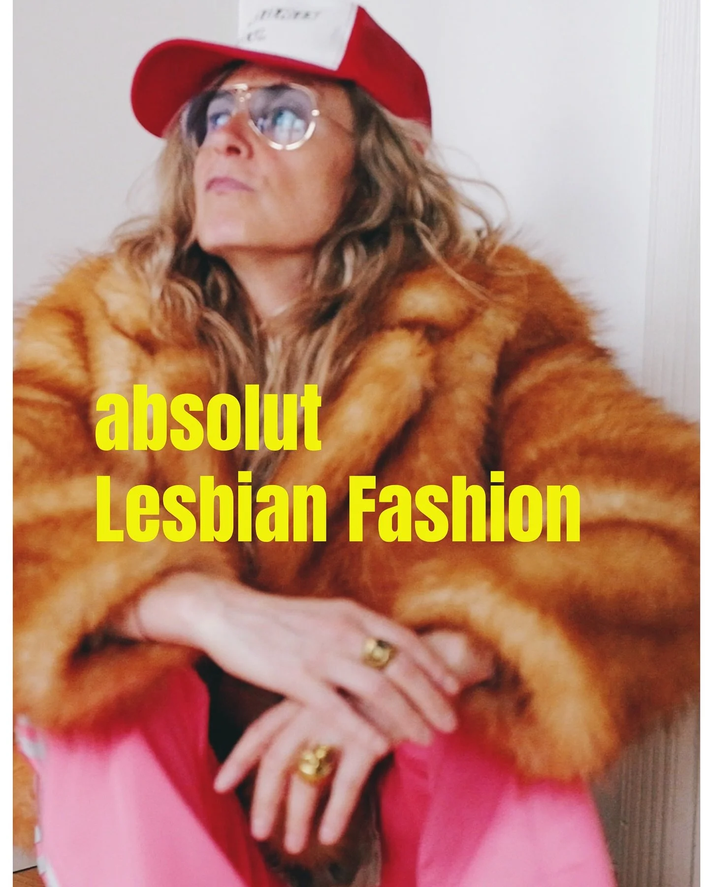 Ever think about what your clothes are really saying? 🤔 In my photo series &rsquo;Absolut Lesbian Fashion,&rsquo; I explore how clothing can be a powerful way to express identity and make a statement.

Even as a six-year-old, I knew instinctively wh
